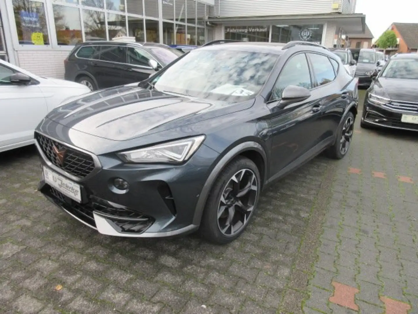 CUPRA Formentor 1.4 eHybrid DSG NAVI PANORAMA LEDER KAMERA ALU APS Grau - 1