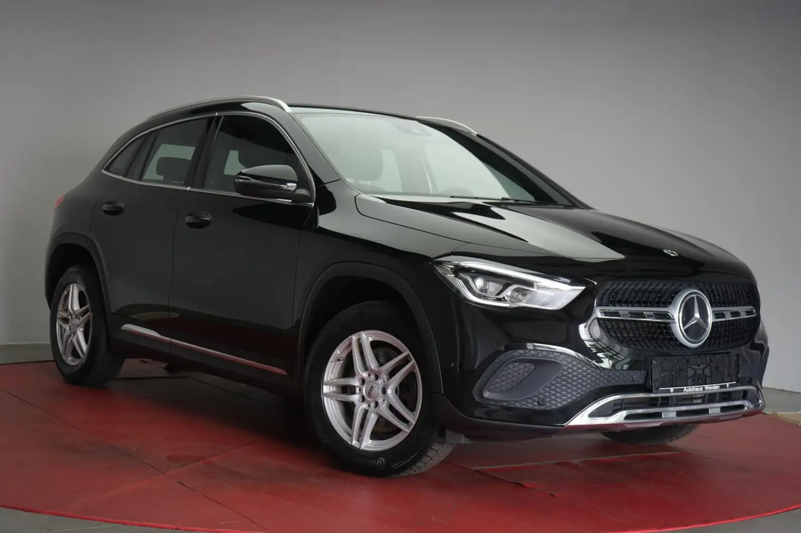 Mercedes-Benz GLA 220 d 8G-DCT Progressive Navi/Distronic/Kame Noir - 1