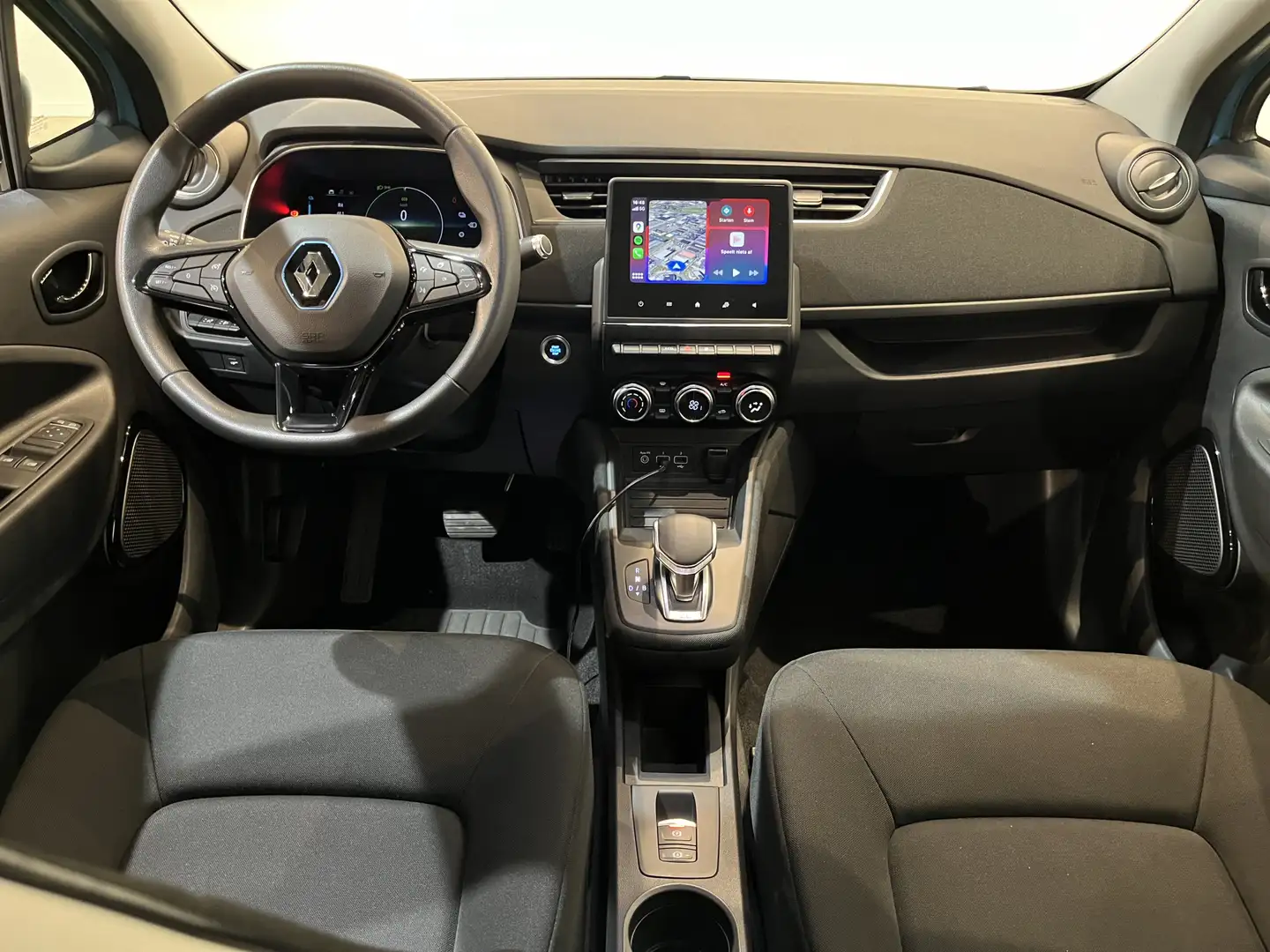 Renault ZOE R110 Life 52 kWh (Incl. Accu) / CarPlay / Airco / Blau - 2