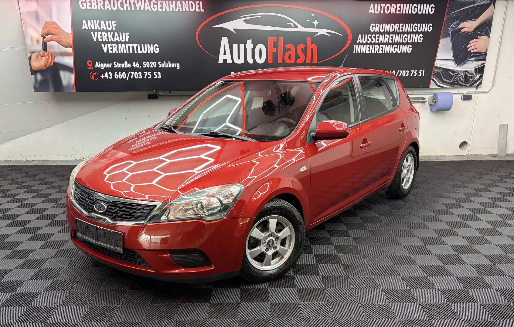 Kia Ceed / cee'd Vision Rot - 1