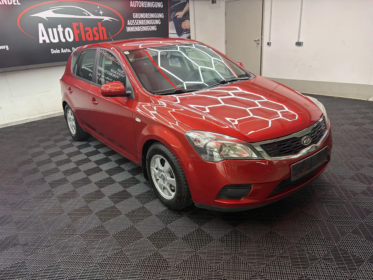 Kia Ceed / cee'd Vision Rot - 2