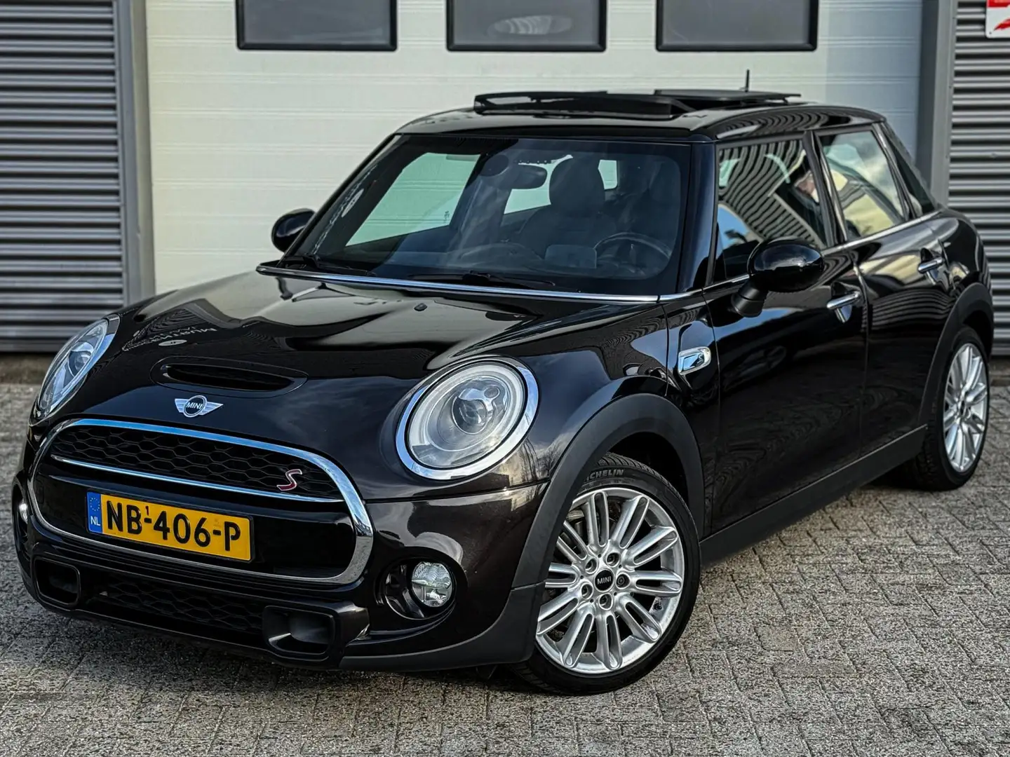 MINI Cooper S Mini 2.0 192 PK Chili AUT PANO/HUD/LEDER/CAMERA/JC Braun - 2