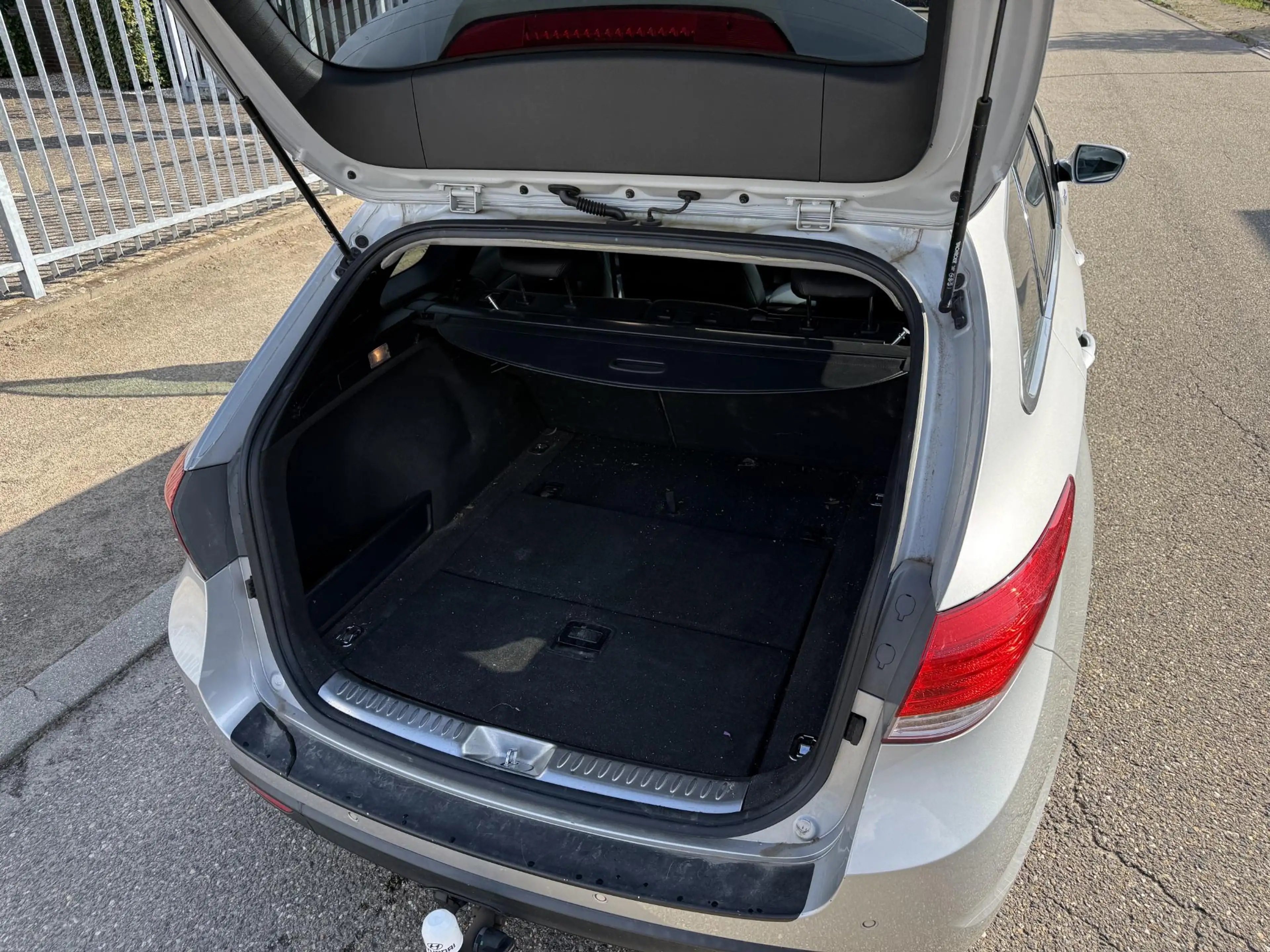 Hyundai i40 Wagon 1.6 GDI Blue Business Edition Cruise|PDC|Cam — photo 9