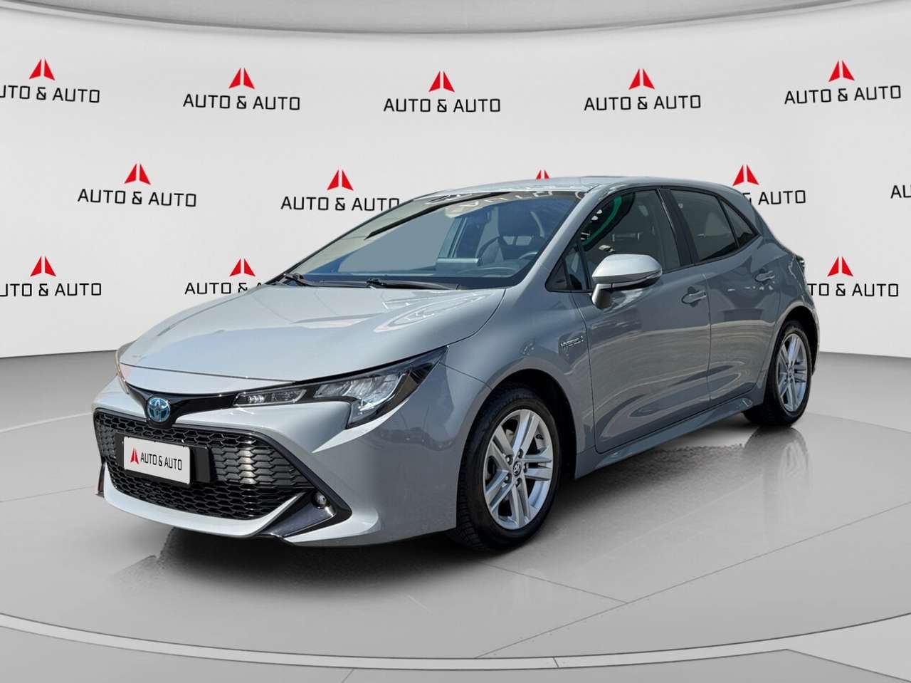 Toyota Corolla 1.8h Business cvt