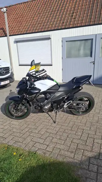 Kawasaki Z800 - foto 2