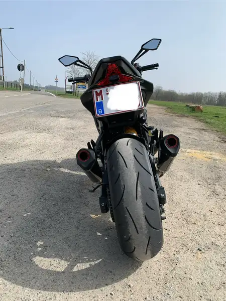 Kawasaki Z 1000 - foto 2