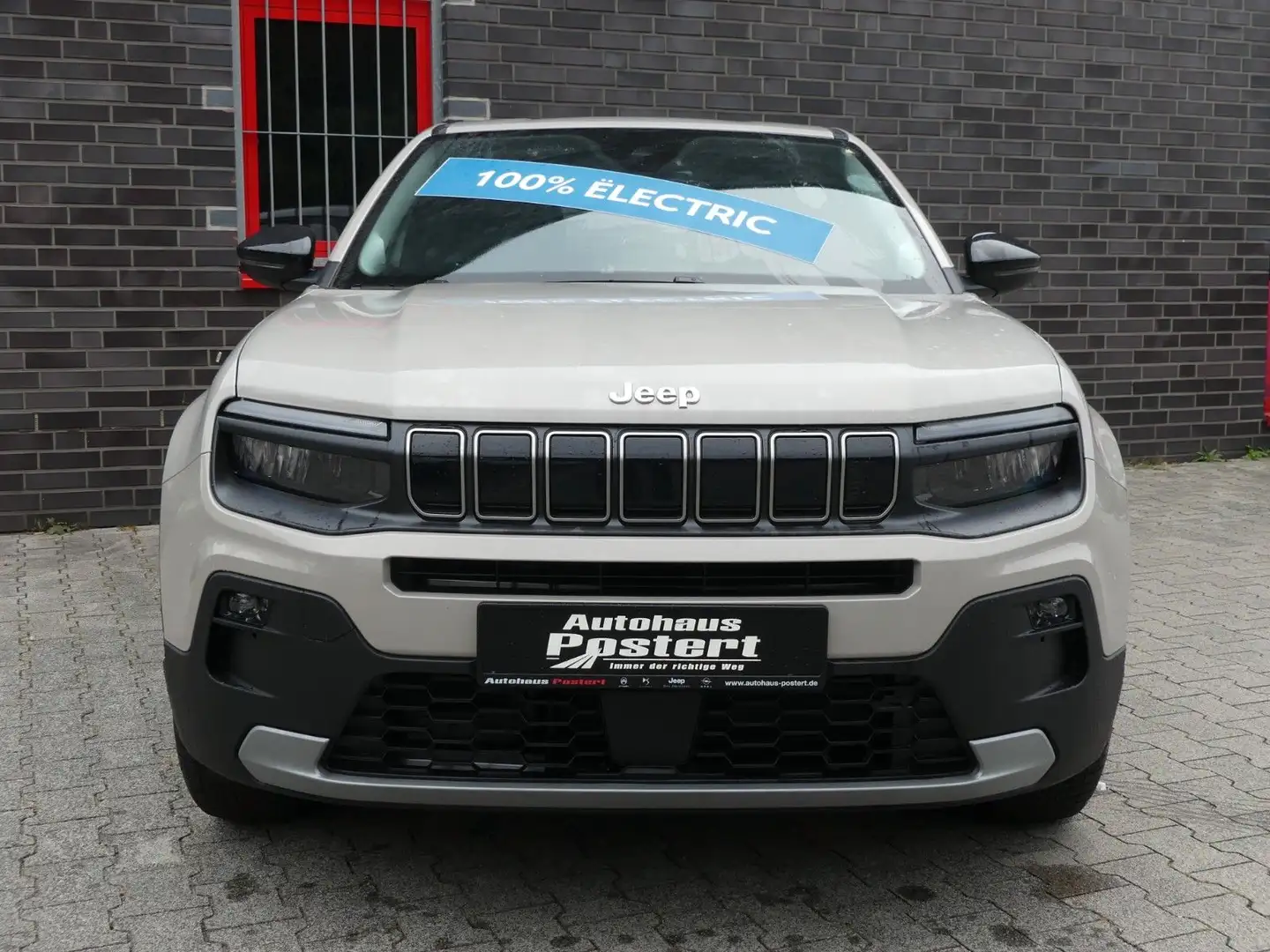 Jeep Avenger Altitude Electric Grigio - 2