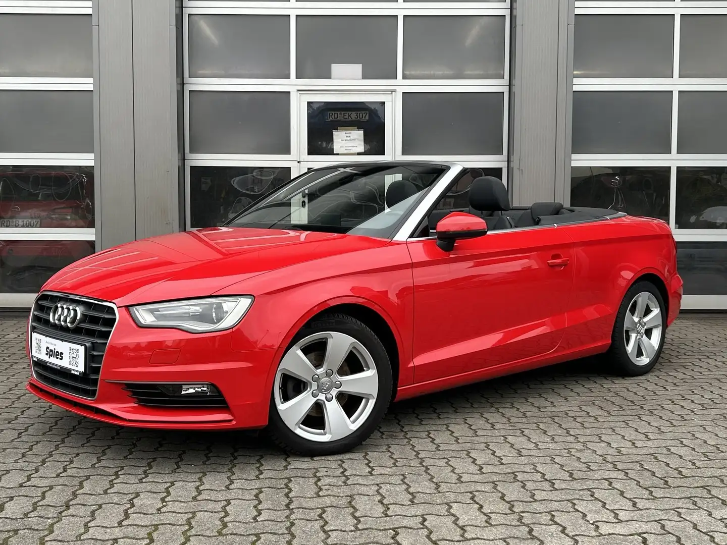 Audi A3 Cabriolet Xenon PDC Shz Navi Rot - 2