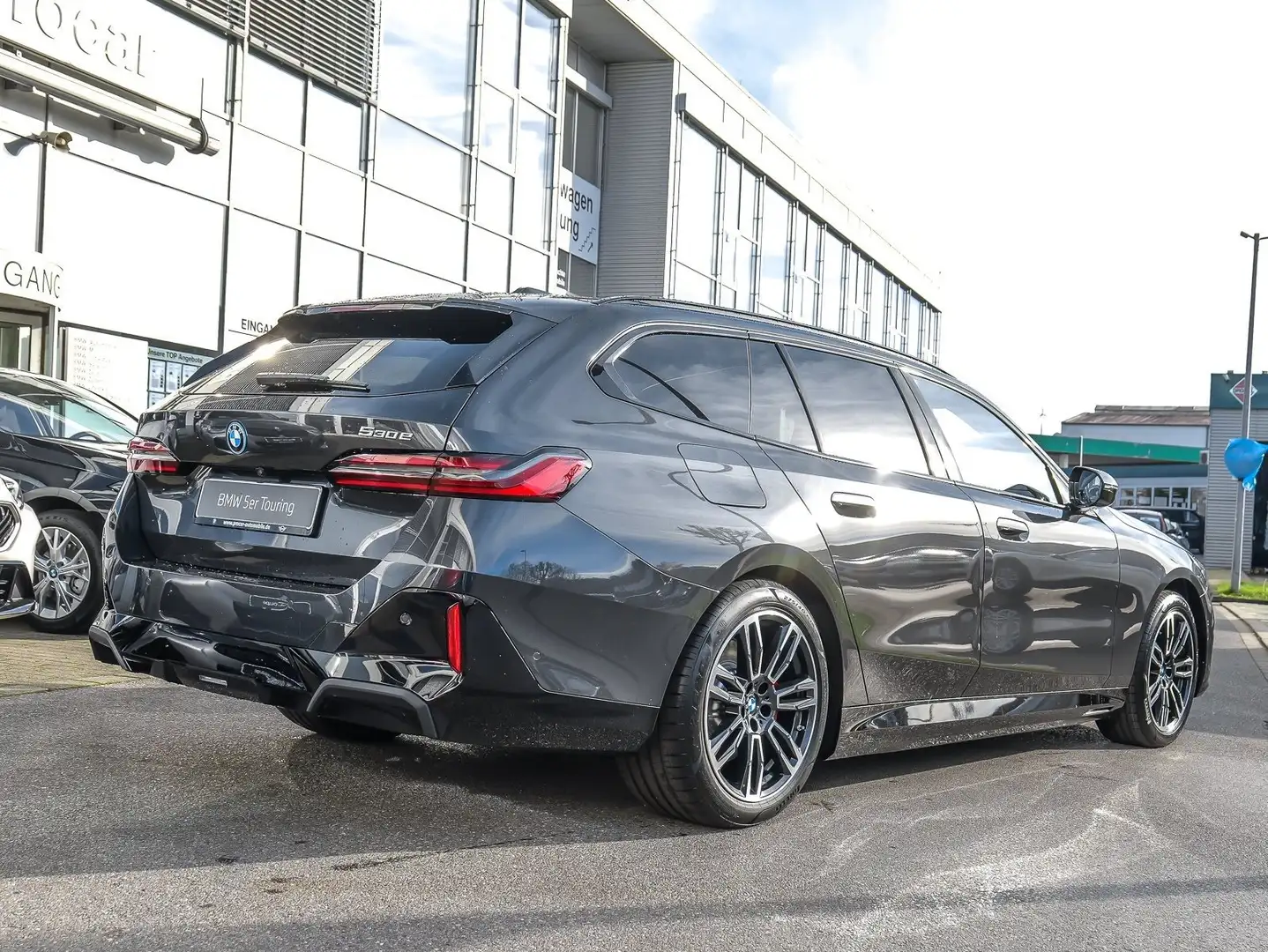 BMW 530 e M Sport Pro DAPlus Sitzlüftung H/K Kamera Grau - 2