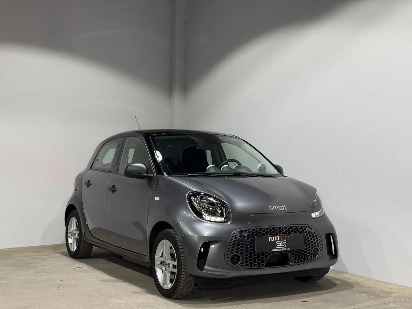 smart forFour EQ 60KW SHZ Klima Tempomat Gris - 1