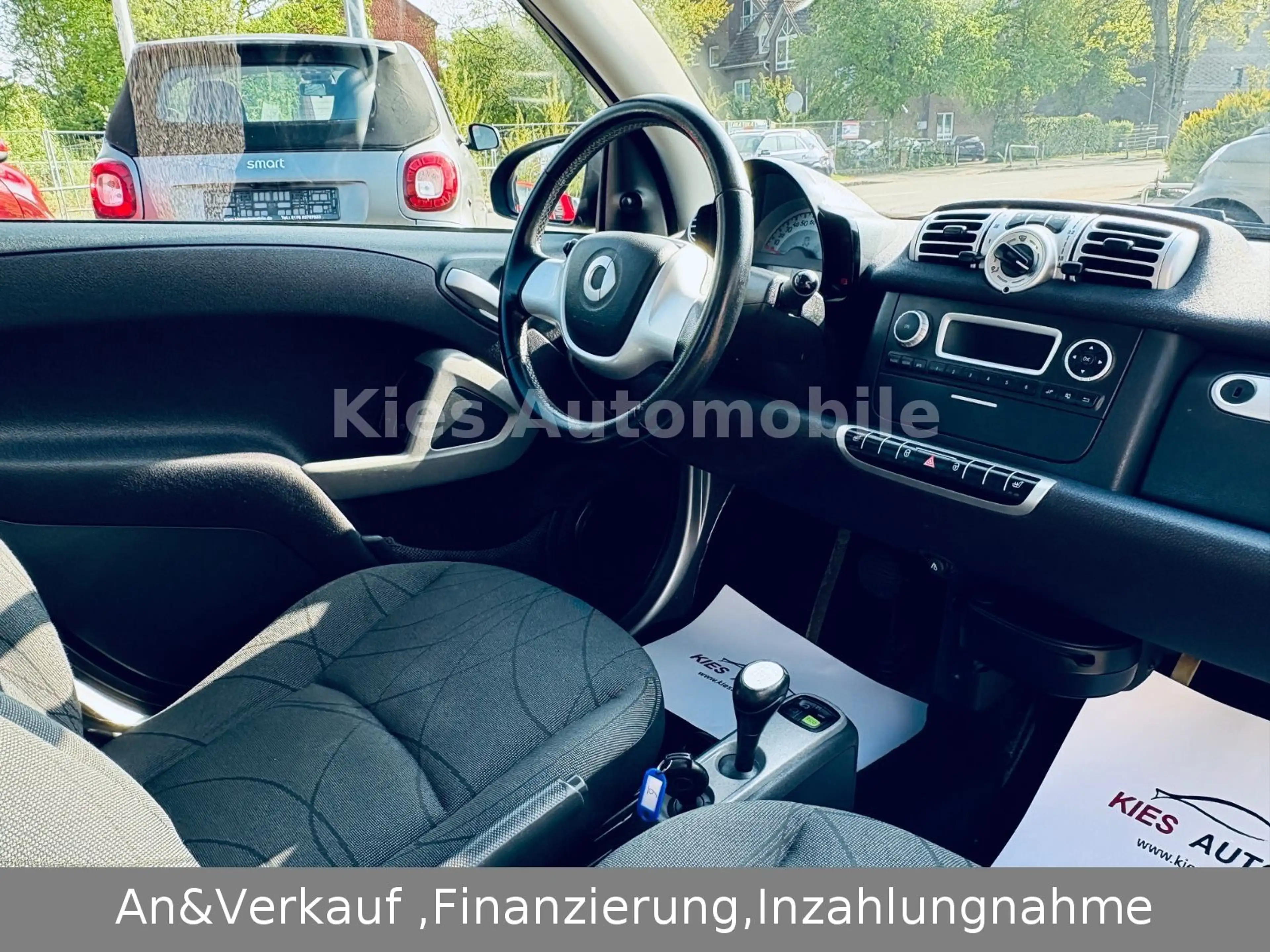 smart forTwo Cabrio Passion AUTOM/SERVO/SITZH/KLIMA — photo 11