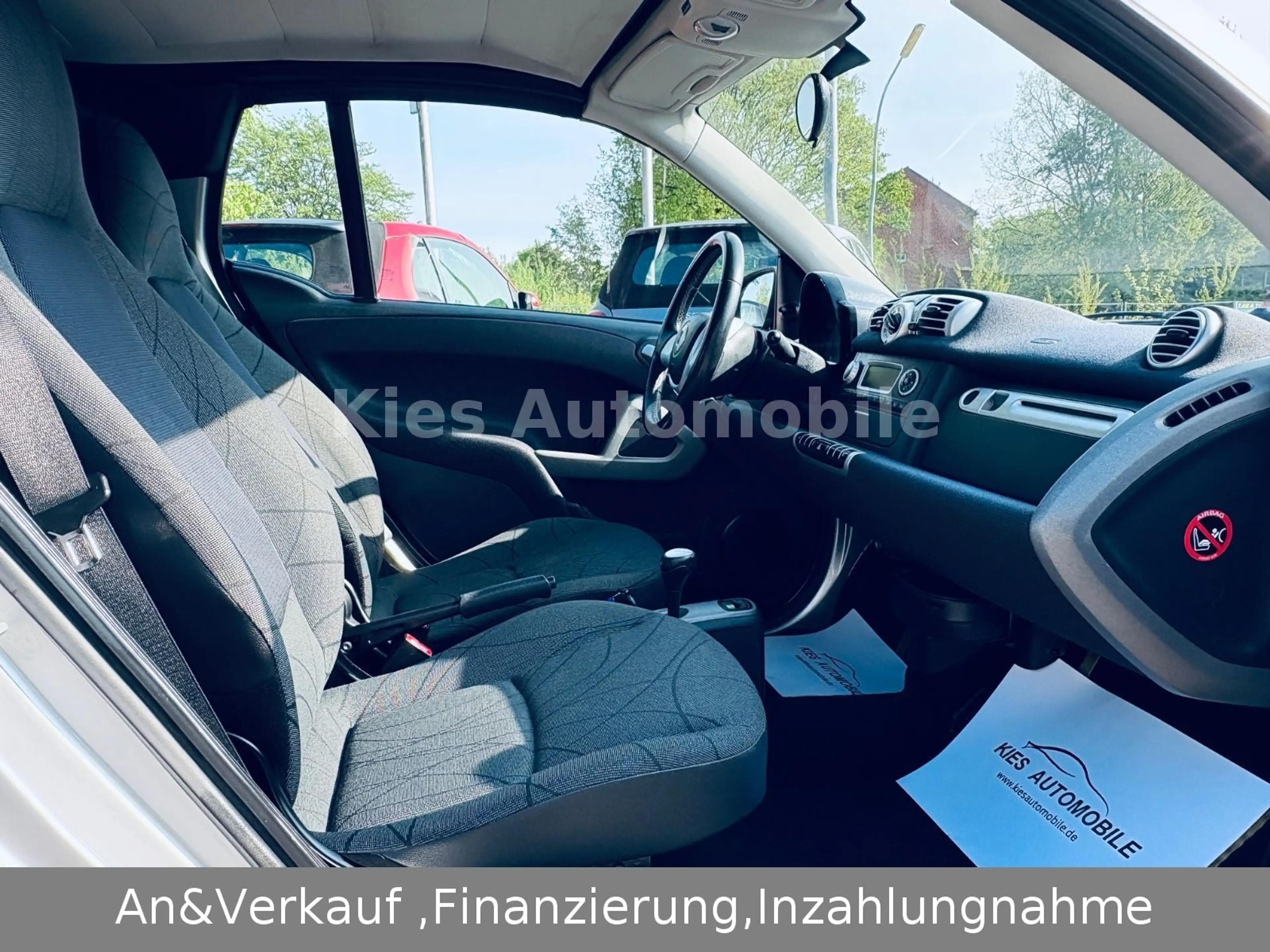 smart forTwo Cabrio Passion AUTOM/SERVO/SITZH/KLIMA — photo 13