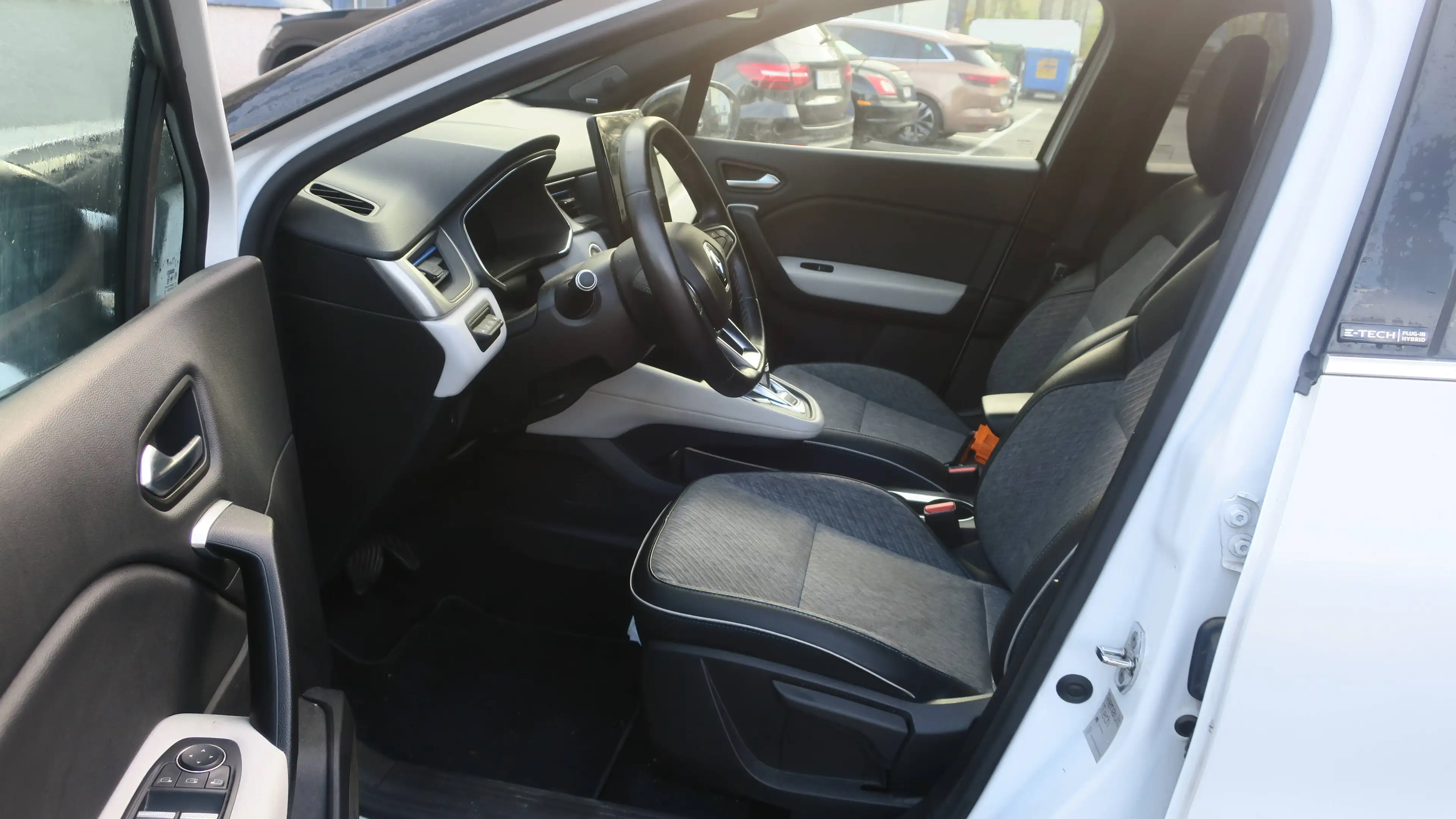 Renault Captur Captur 1.33 TCe MHEV R.S.Line EDC GPF (EU6D)" PROBLEEM MET DE HYBRIDE MOTOR !!" — photo 6