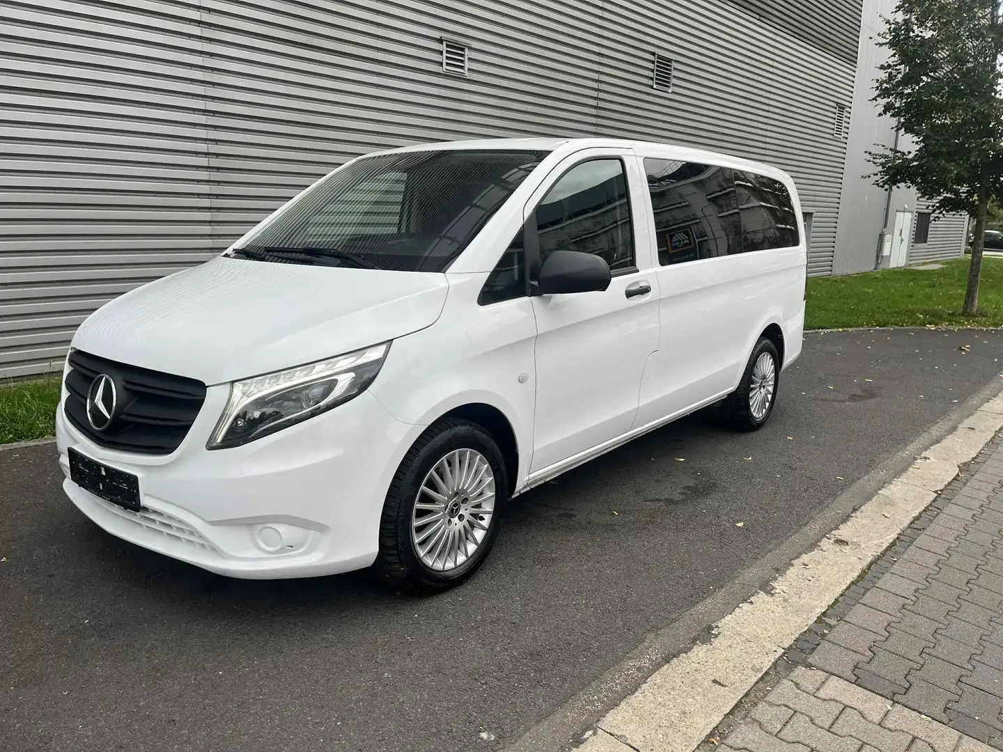 Mercedes-Benz Vito Mixto 113 Lang-TRONIC Klima Navi LED 1 Hand Weiß - 1