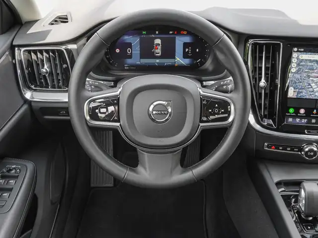 Volvo V60 Cross Country view 11