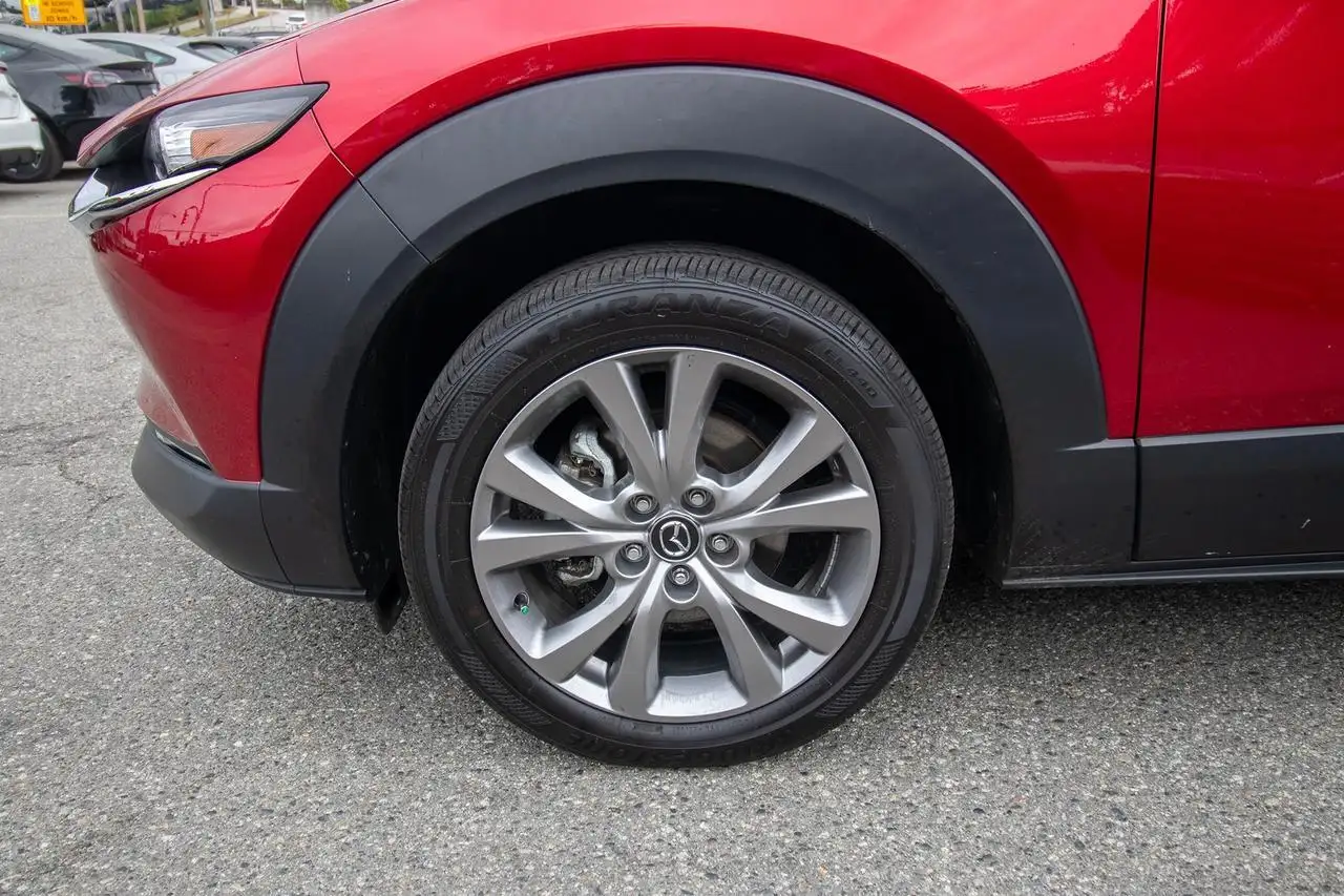 Mazda CX-30 photo Mazda CX-30