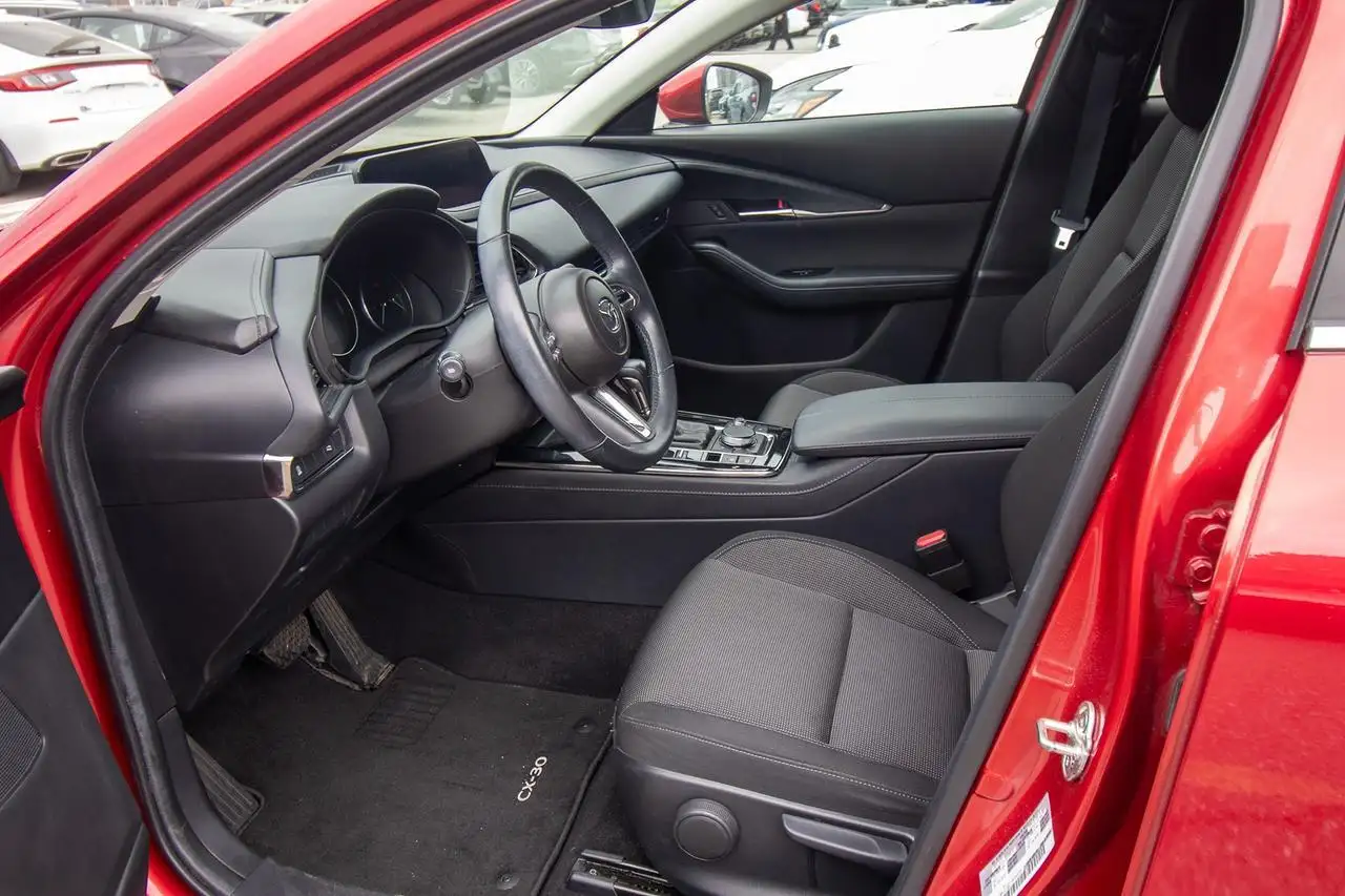 Mazda CX-30 photo Mazda CX-30
