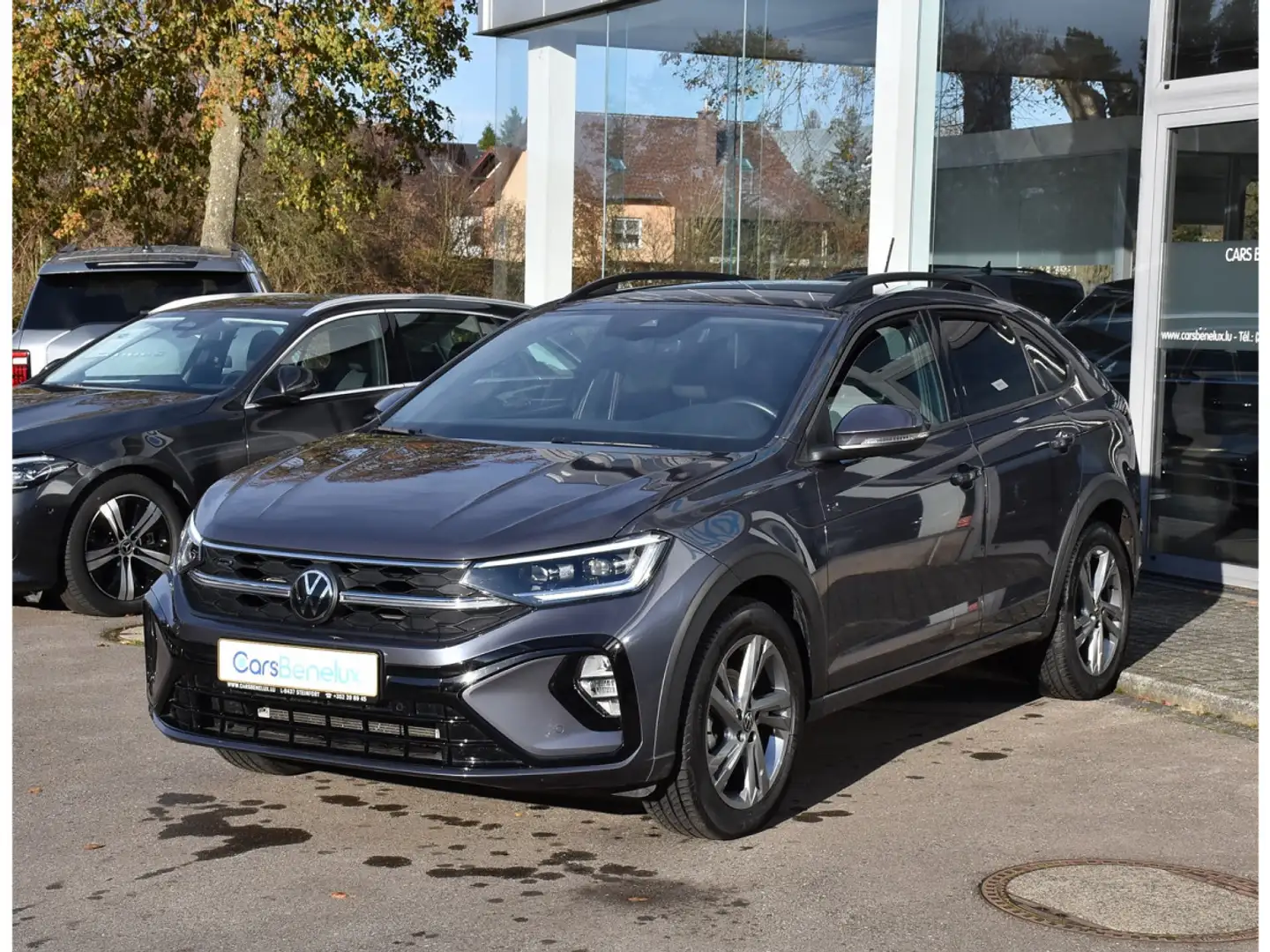 Volkswagen Taigo 1.0 TSI R-Line DSG TRAVEL LANE CAM KEYLESS 1° MAIN Gris - 2