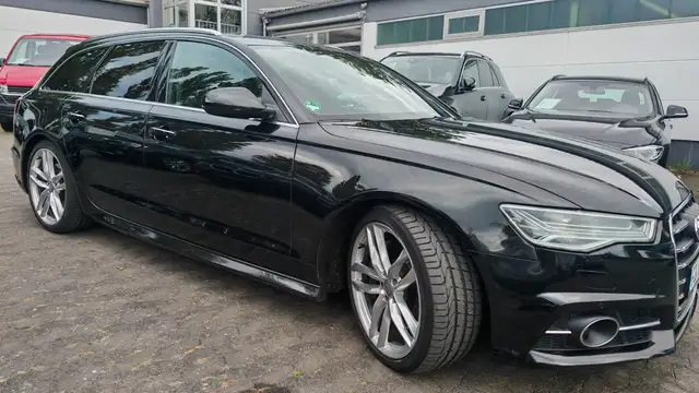 Audi A6 view 2
