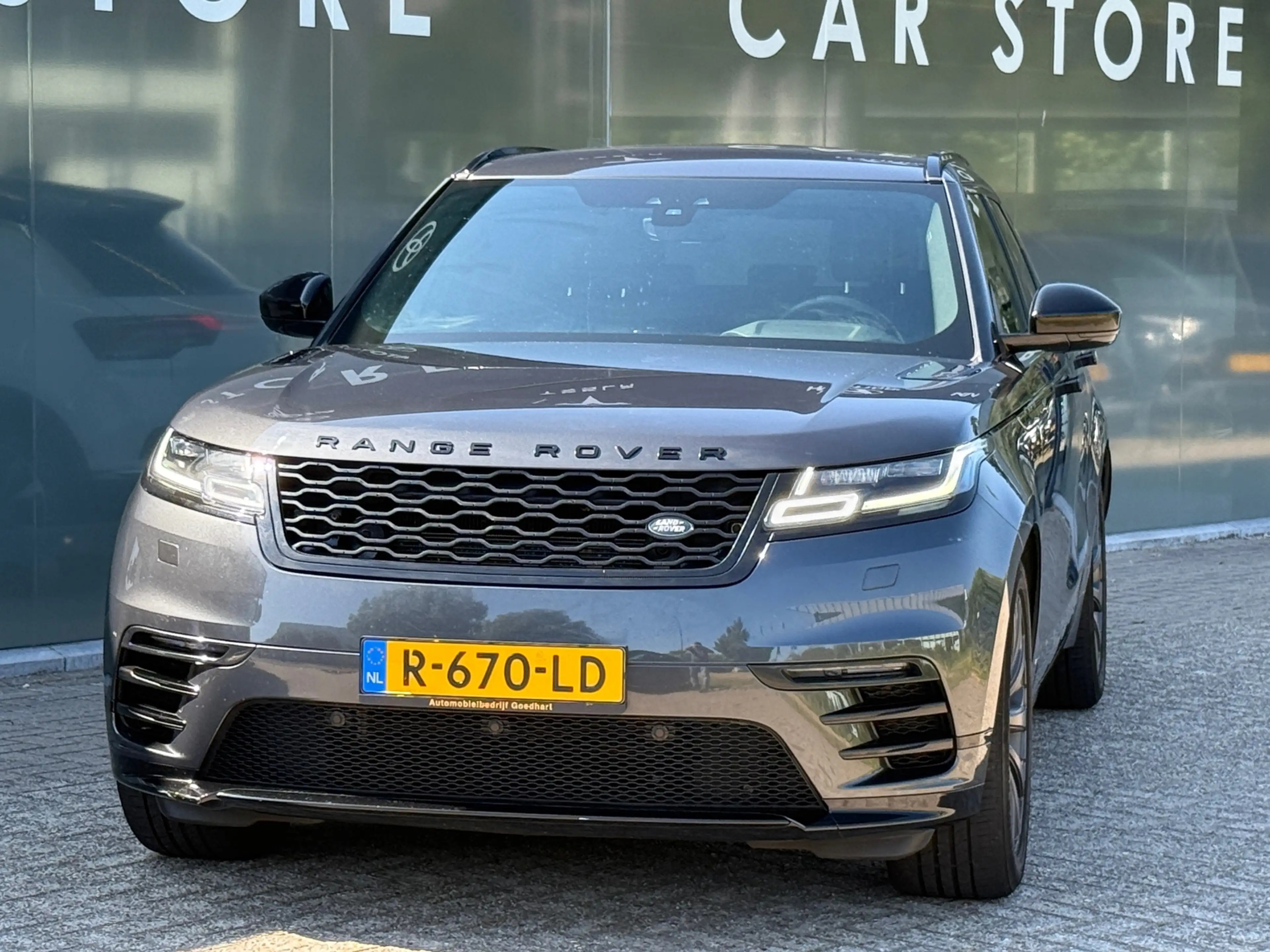 Land Rover Range Rover Velar P300 300pk Turbo AWD HSE R-Dynamic — photo 3