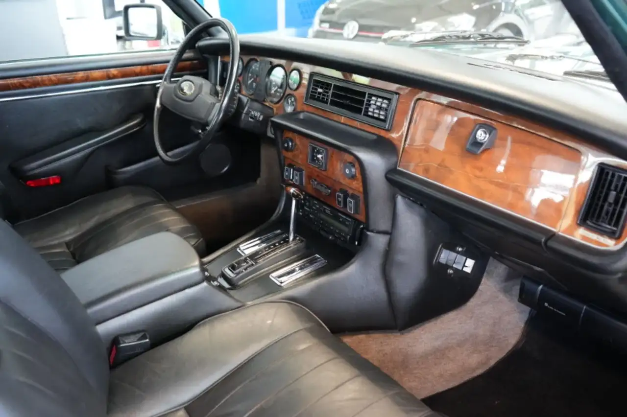 Jaguar XJ Daimler Sovereign S3 4.2*H-Zulassung TÜV08/28, foto 7