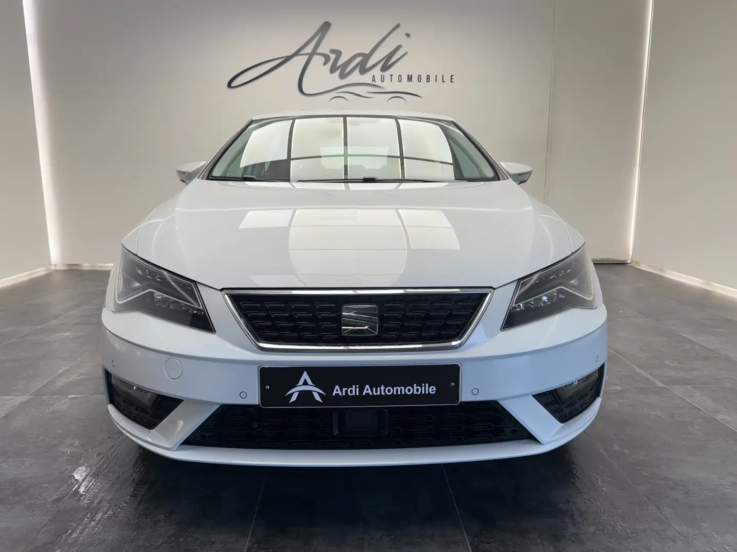 SEAT Leon 1.0 TSI*CARPLAY*LED*PARK ASSIST*GARANTIE 12 MOIS* Blanc - 2