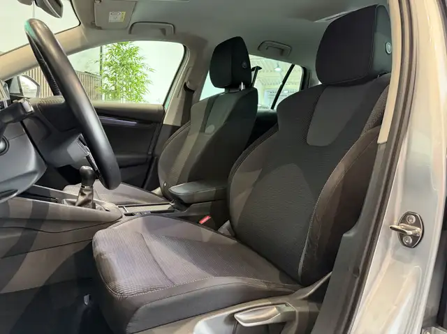 Skoda Octavia view 8