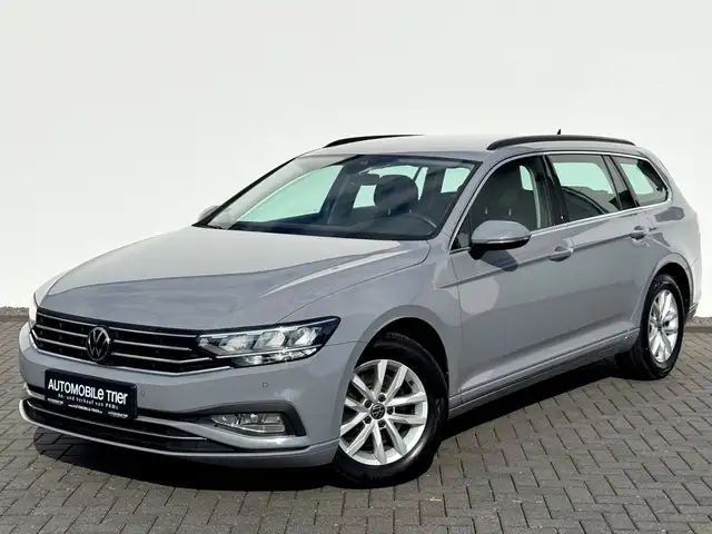 Volkswagen Passat Variant 2.0 TDI / LED / ACC / CAM / AHK /