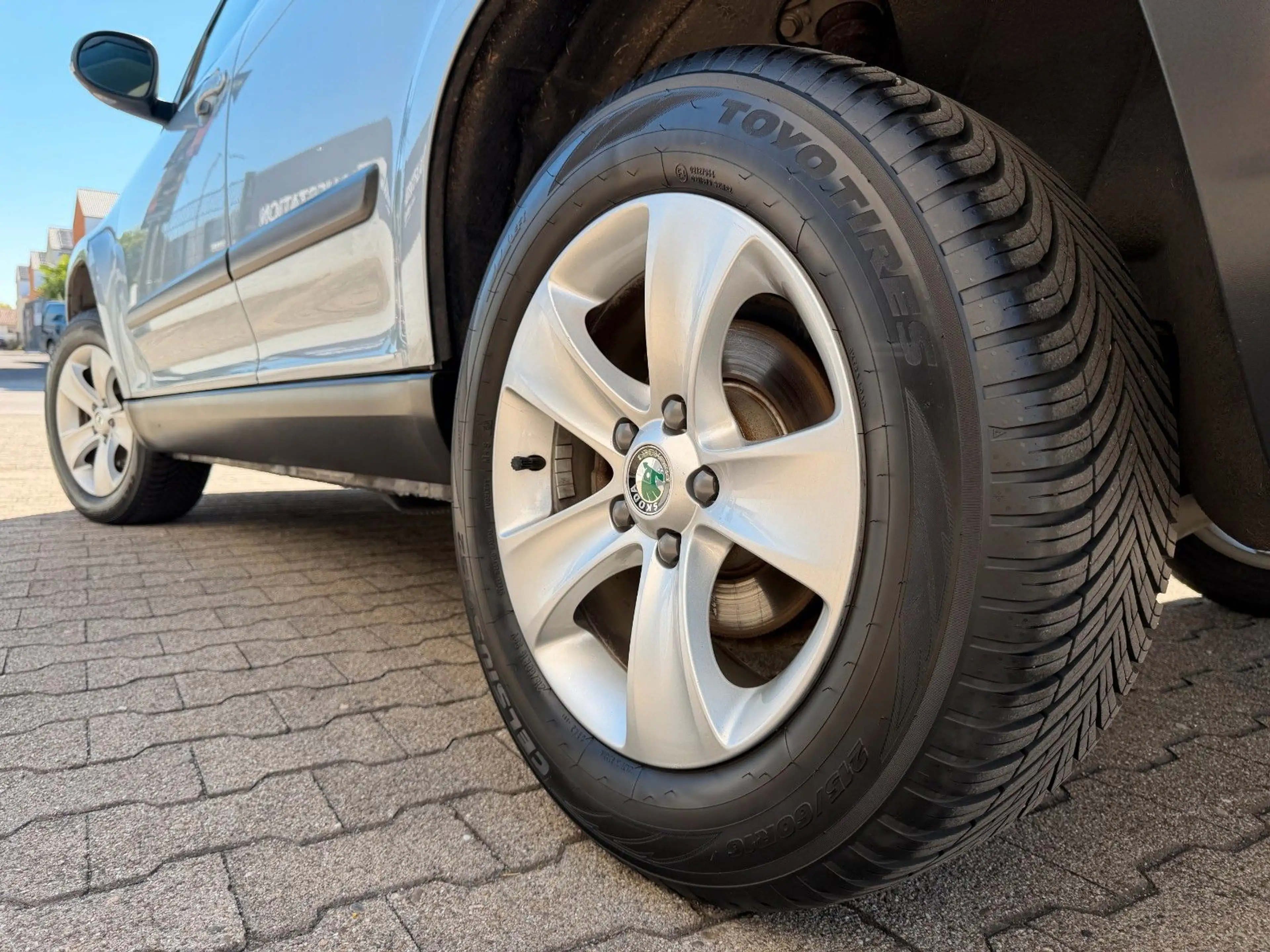Skoda Yeti 2.0 Elegance Plus Edition*1HD*AHK*PDC*MEMRY — photo 15