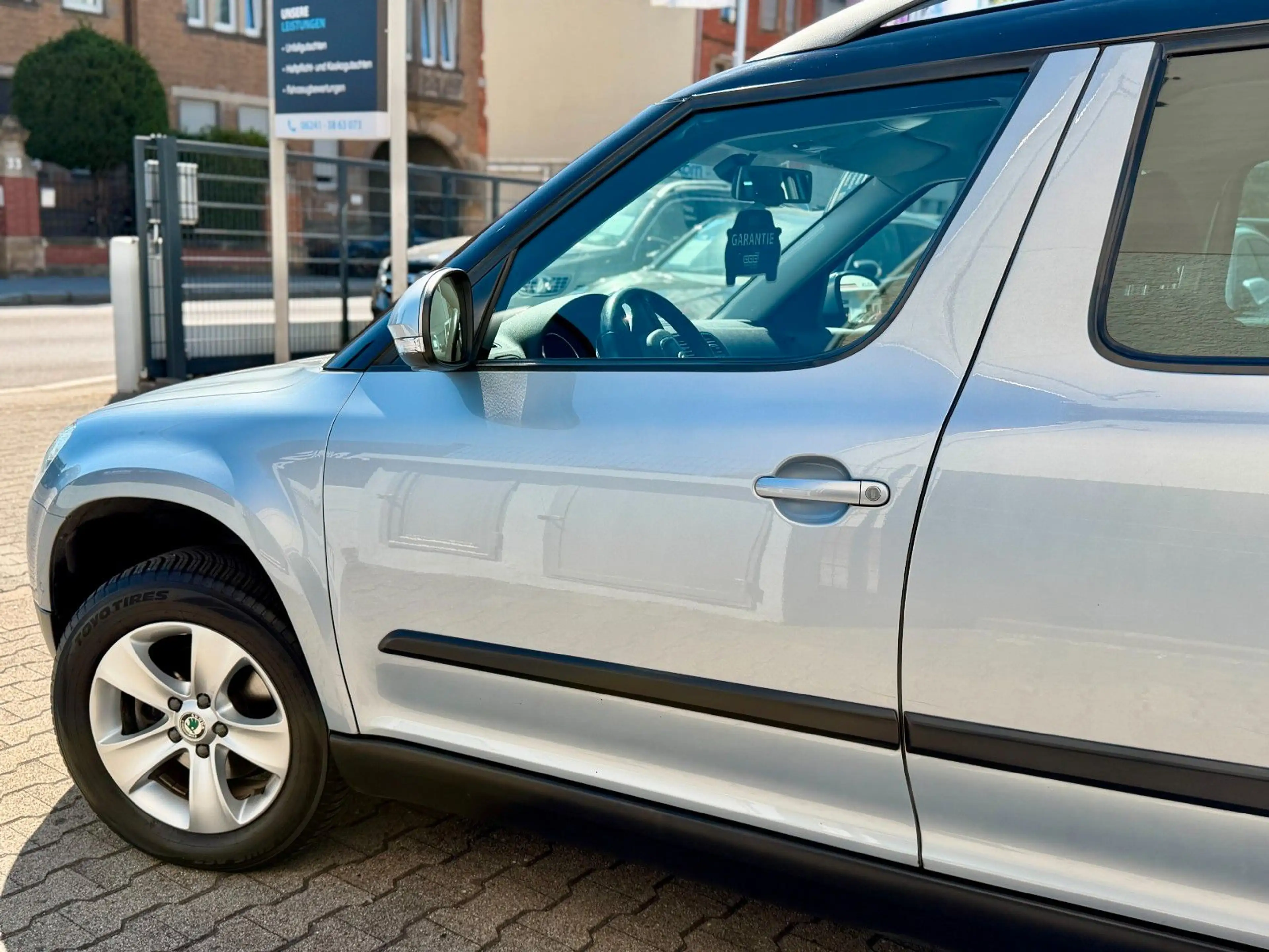 Skoda Yeti 2.0 Elegance Plus Edition*1HD*AHK*PDC*MEMRY — photo 13