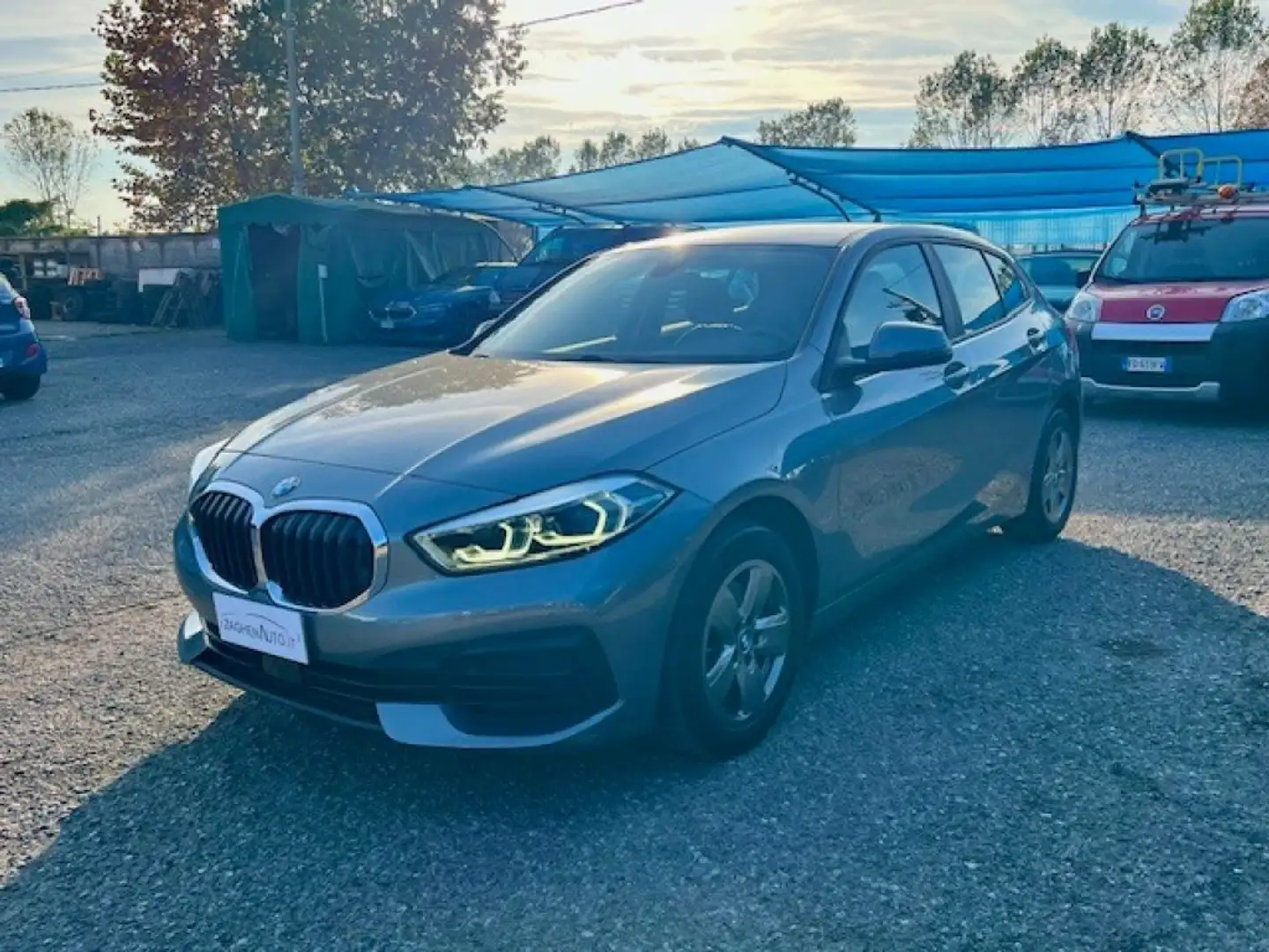BMW 116 d 5p. Business Advantage AUT.+NEOPATENTATI Grigio - 2