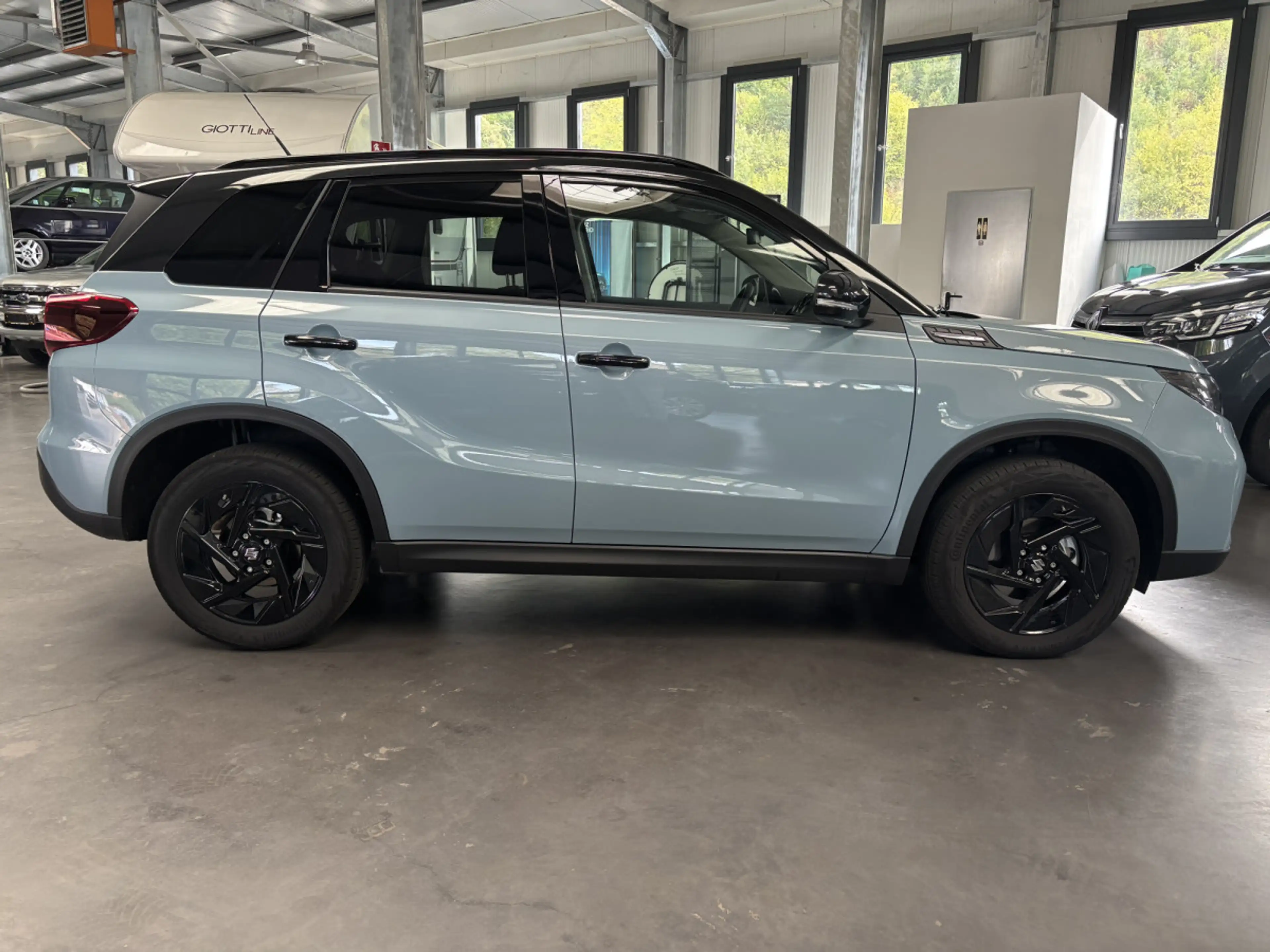 Suzuki Vitara 1.4 Hybrid TSUKI Edition Limited 2WD — photo 2