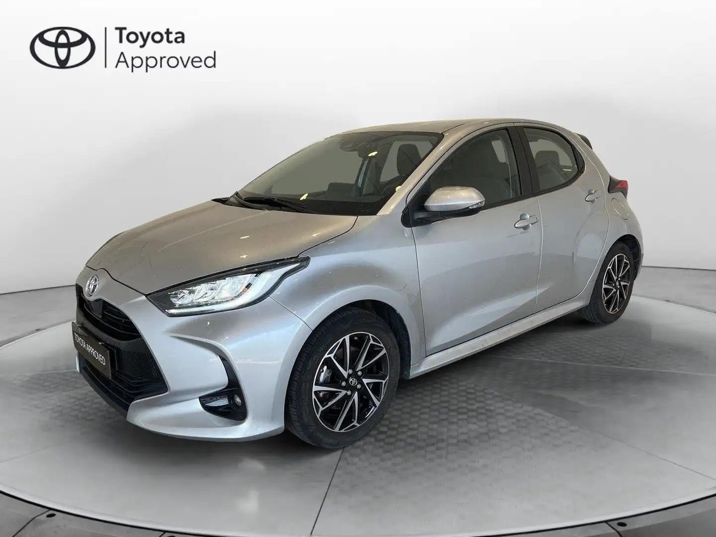 Toyota Yaris 1.5 Hybrid 5 porte Trend Argent - 1