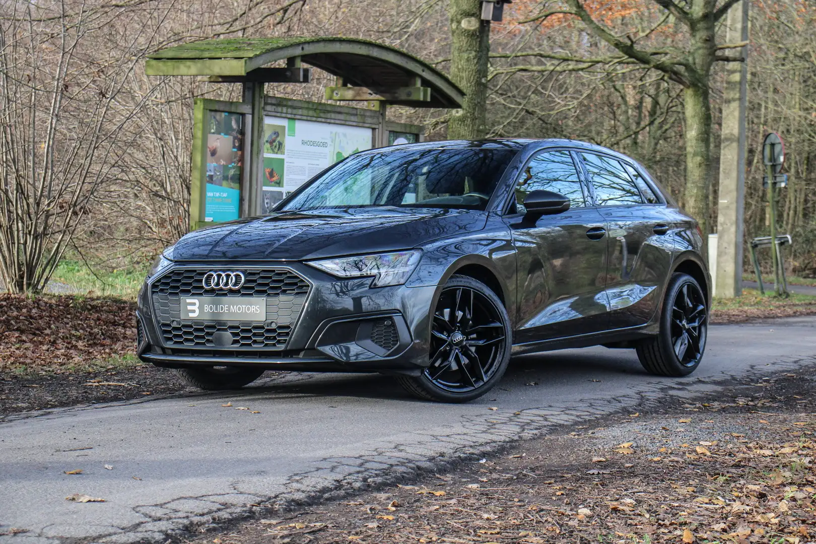 Audi A3 A3 30 TFSI Sportback S tronic *Carplay *android Gris - 1