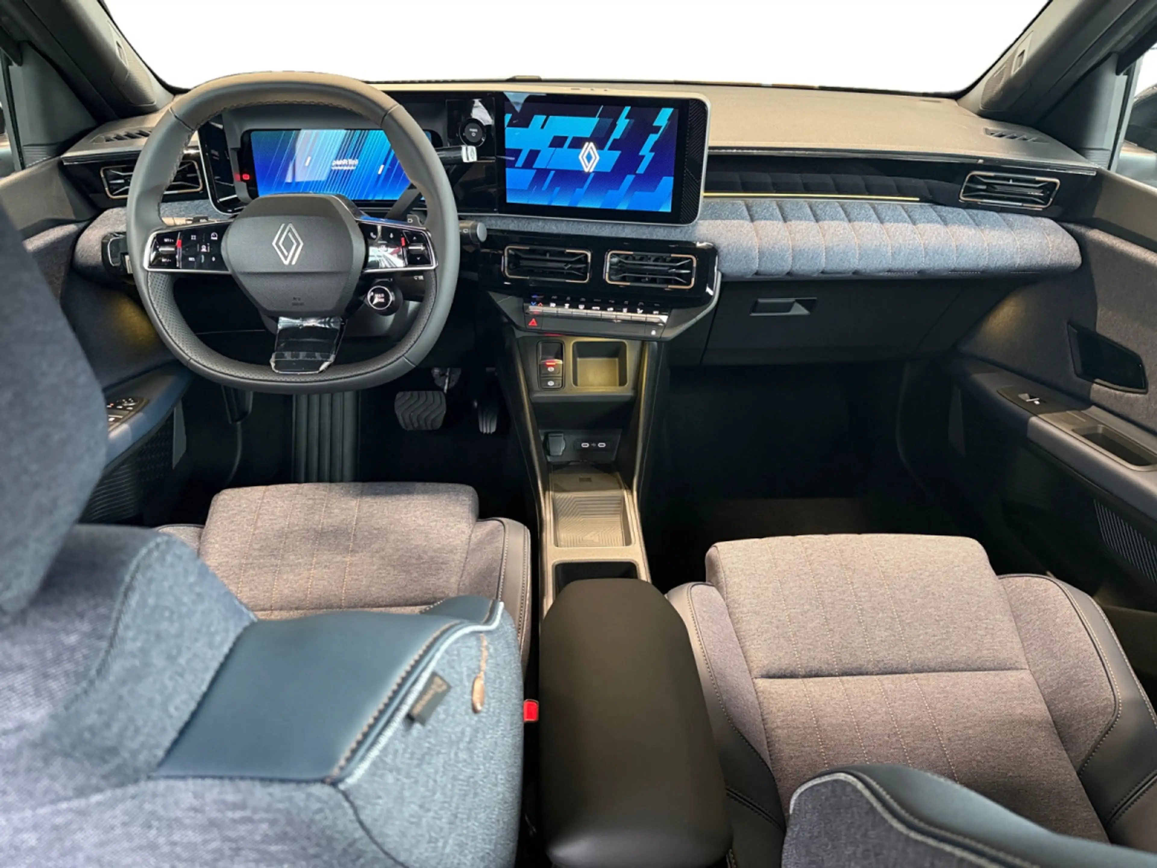 Renault R 4 E-Tech techno 150 hp comfort range — photo 5