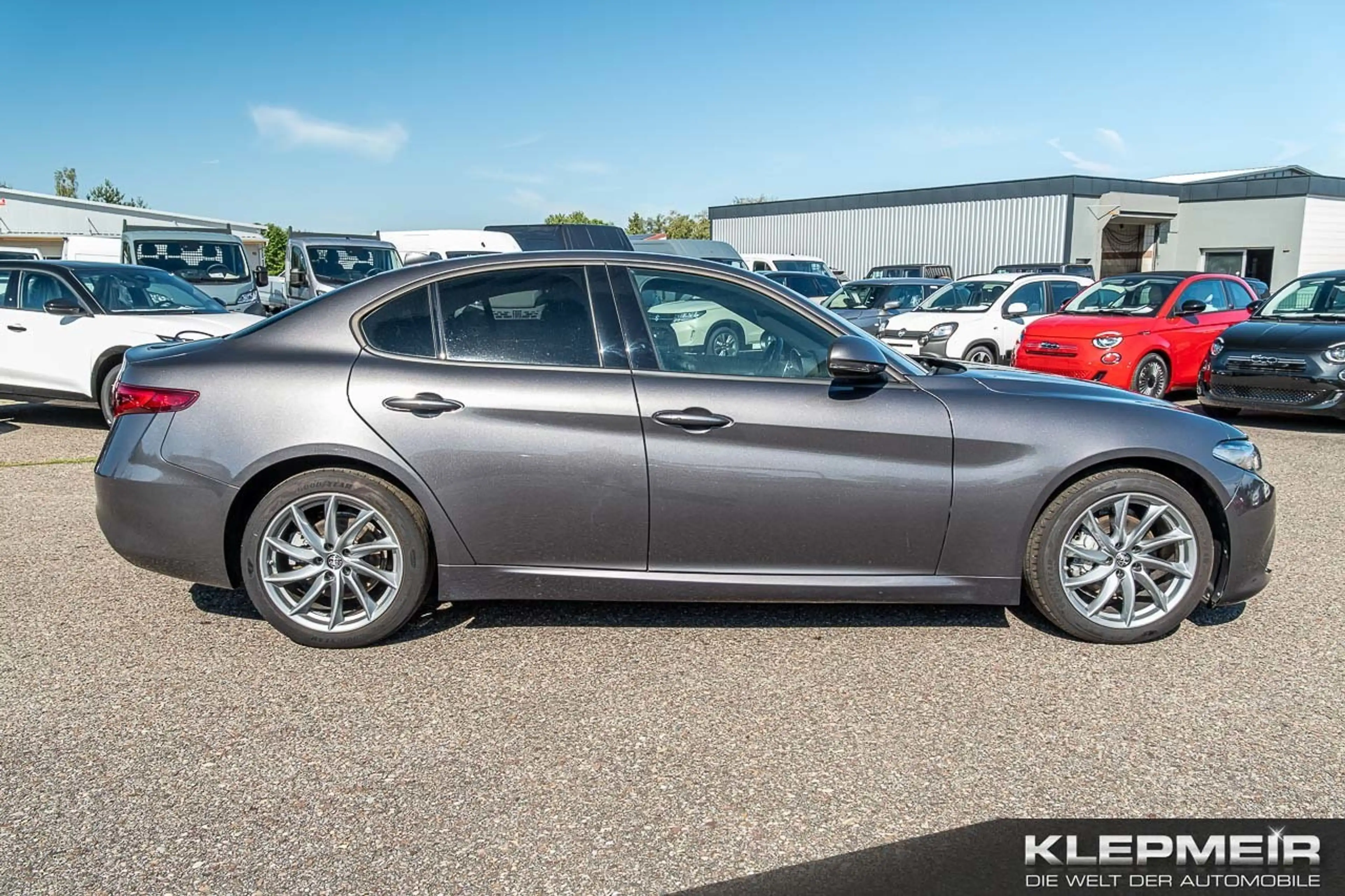 Alfa Romeo Giulia Sprint 2.0 Turbo 16V 147kW (200 PS) AT — photo 4