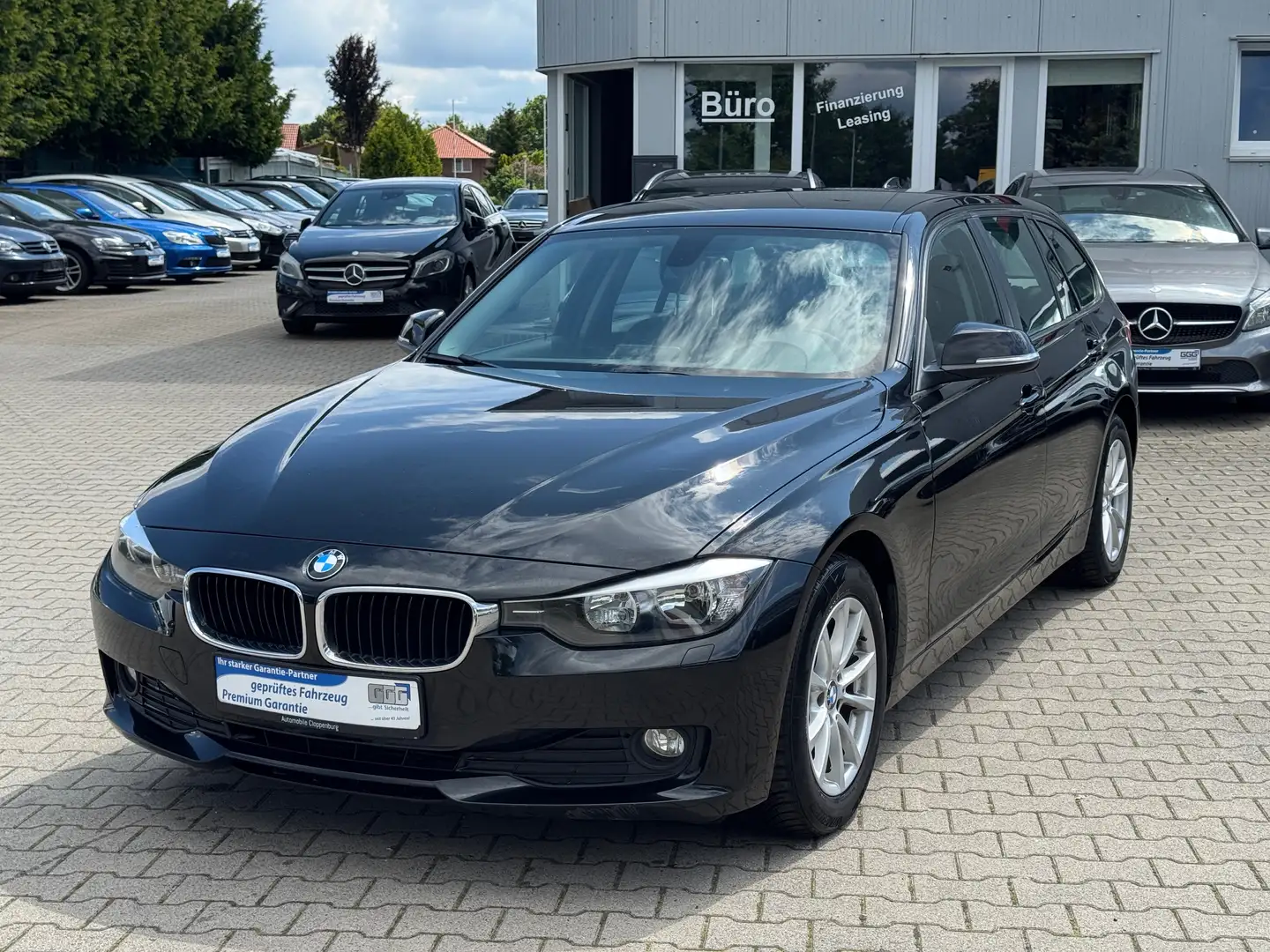 BMW 320 d Touring Steptronic AHK / Tempomat / Sitzheizung Schwarz - 1