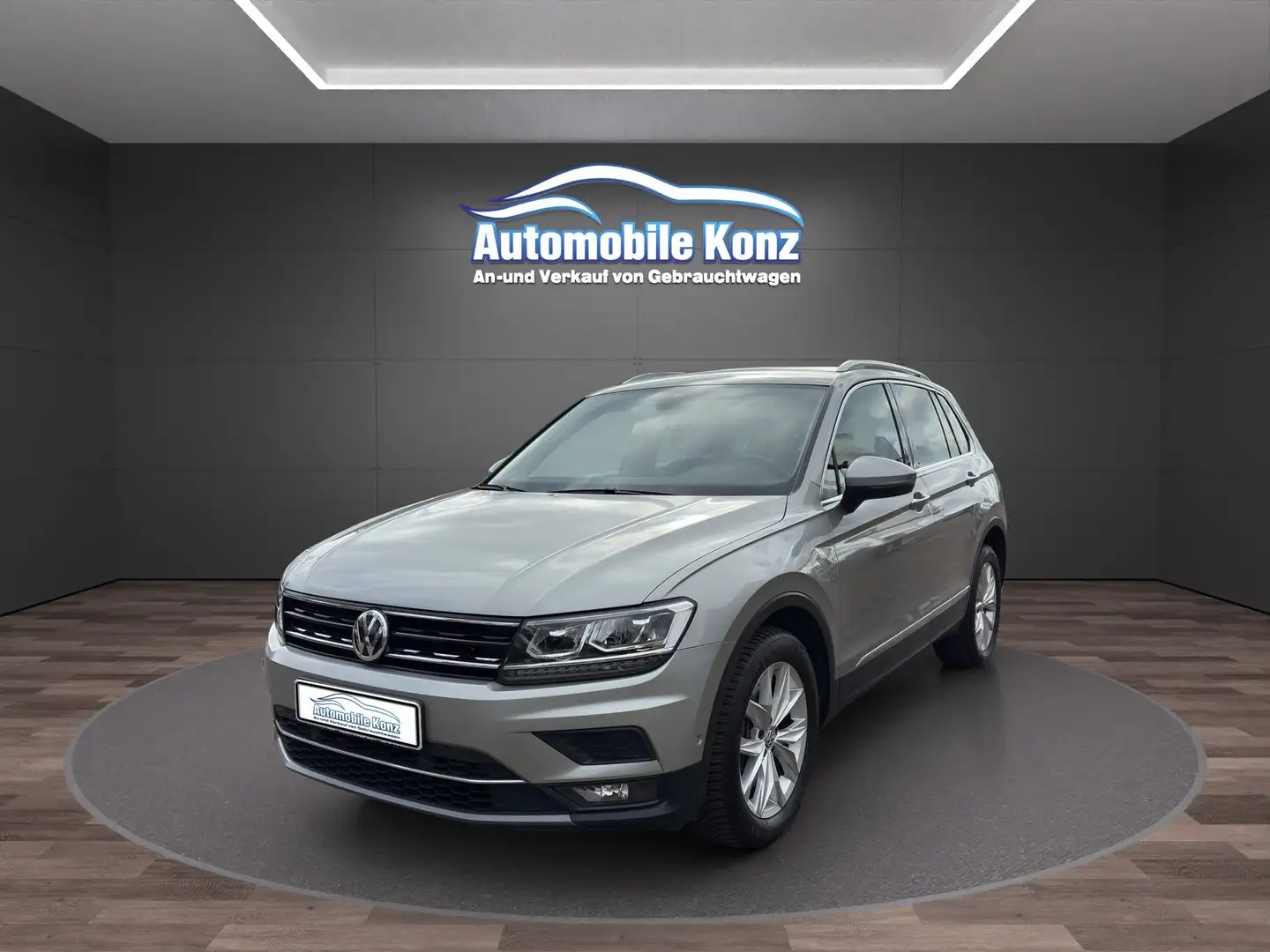Volkswagen Tiguan Highline BMT/Start-Stopp 4Motion Grau - 2