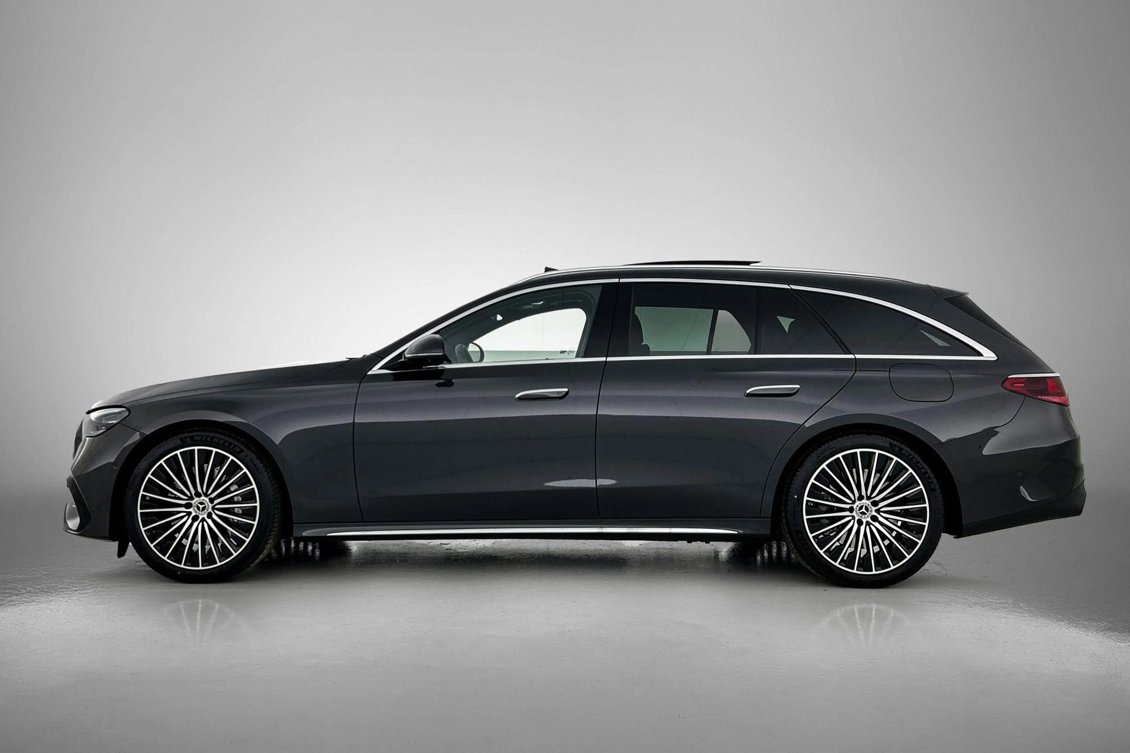 Mercedes-Benz E 300 E 300e Estate Automaat Sport Edition | Premium Pak — photo 2