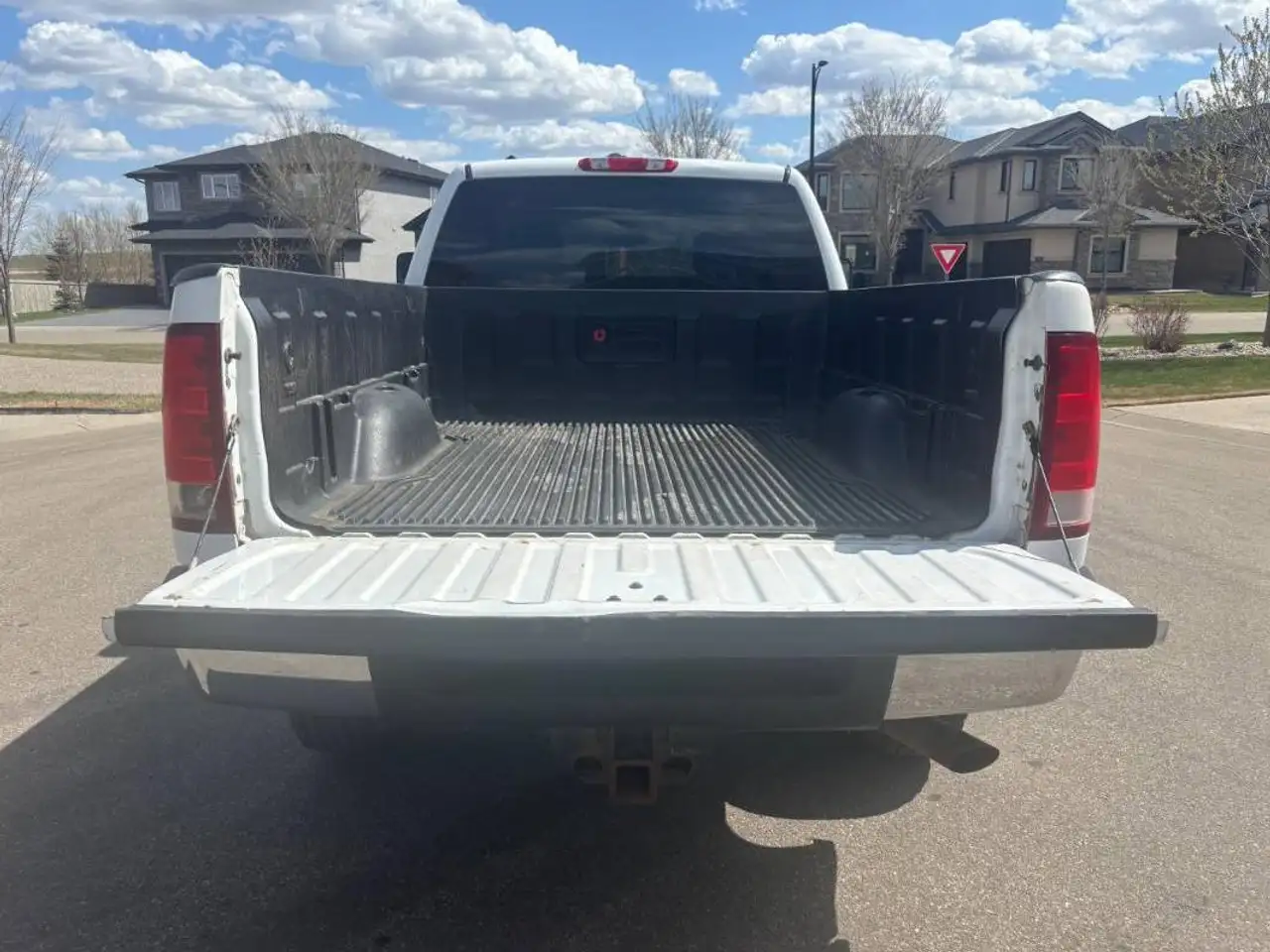 GMC Sierra 2500HD снимка GMC Sierra 2500HD