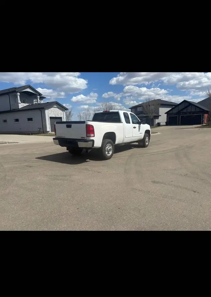 GMC Sierra 2500HD снимка GMC Sierra 2500HD