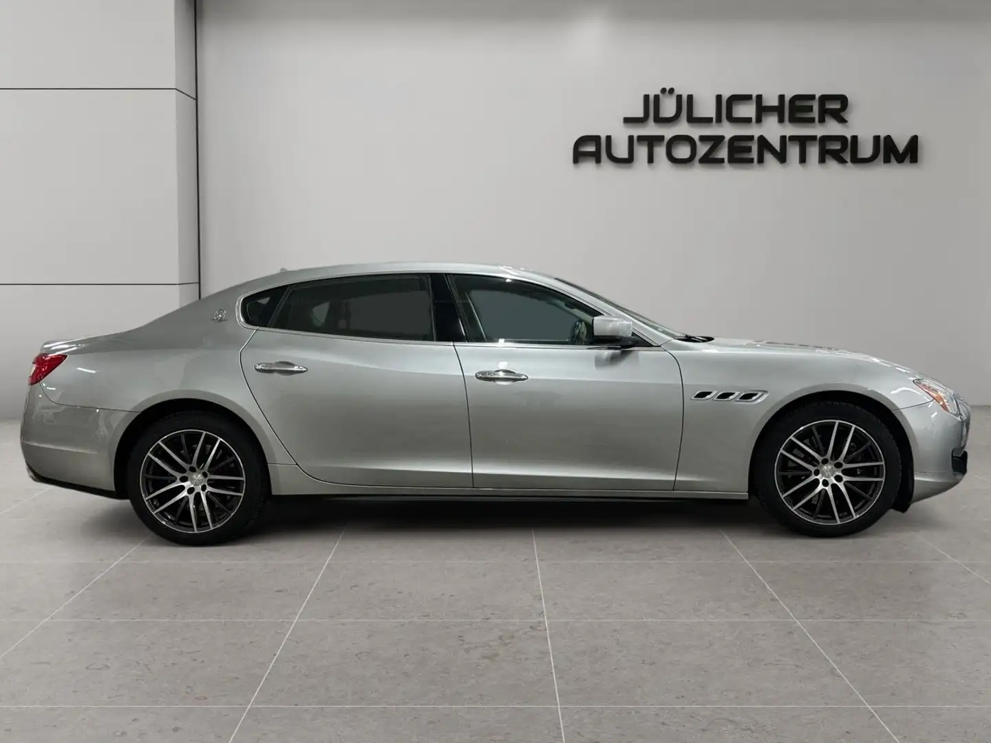Maserati Quattroporte S Q4 3.0 V6, Insp.+Tüv NEU Silber - 2