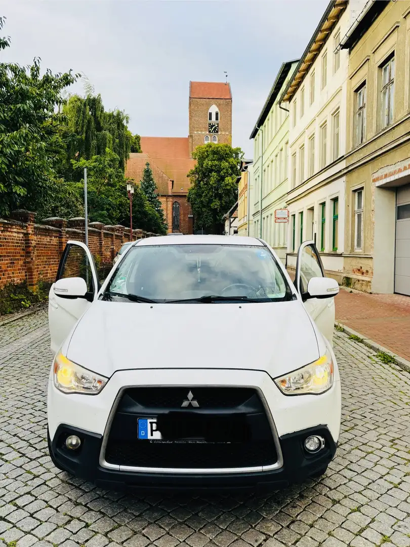Mitsubishi ASX 1.8 DI-D 4WD Instyle - 1