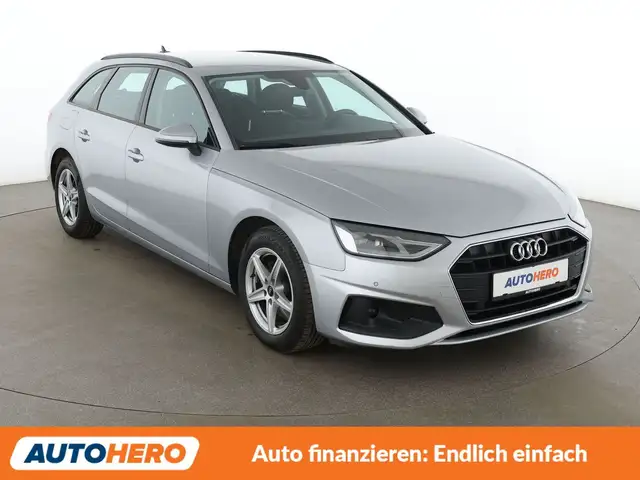 Audi A4 view 8