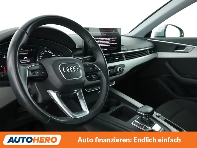 Audi A4 view 11