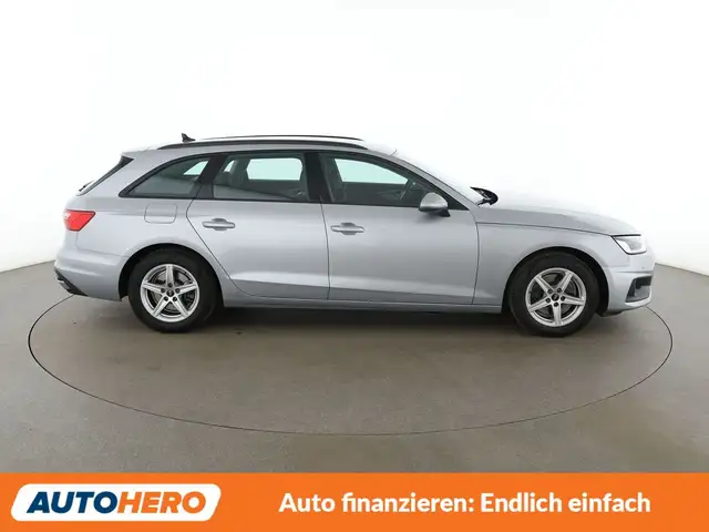 Audi A4 view 7