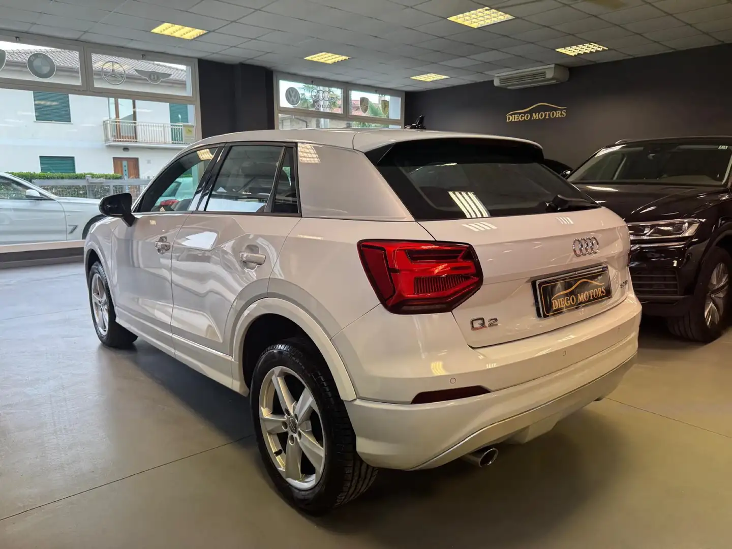 Audi Q2 30 1.6 tdi Business s-tronic my19 Wit - 2