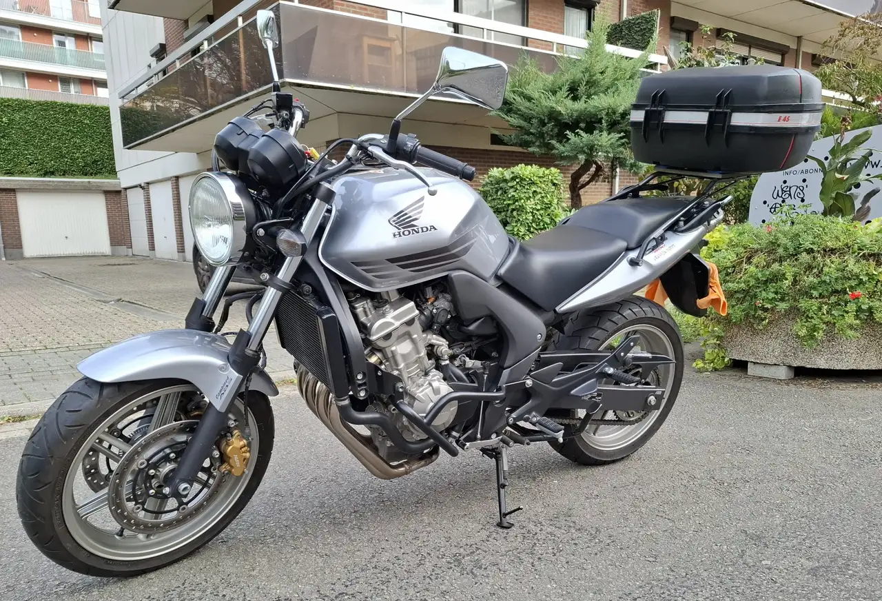 Honda CBF 600