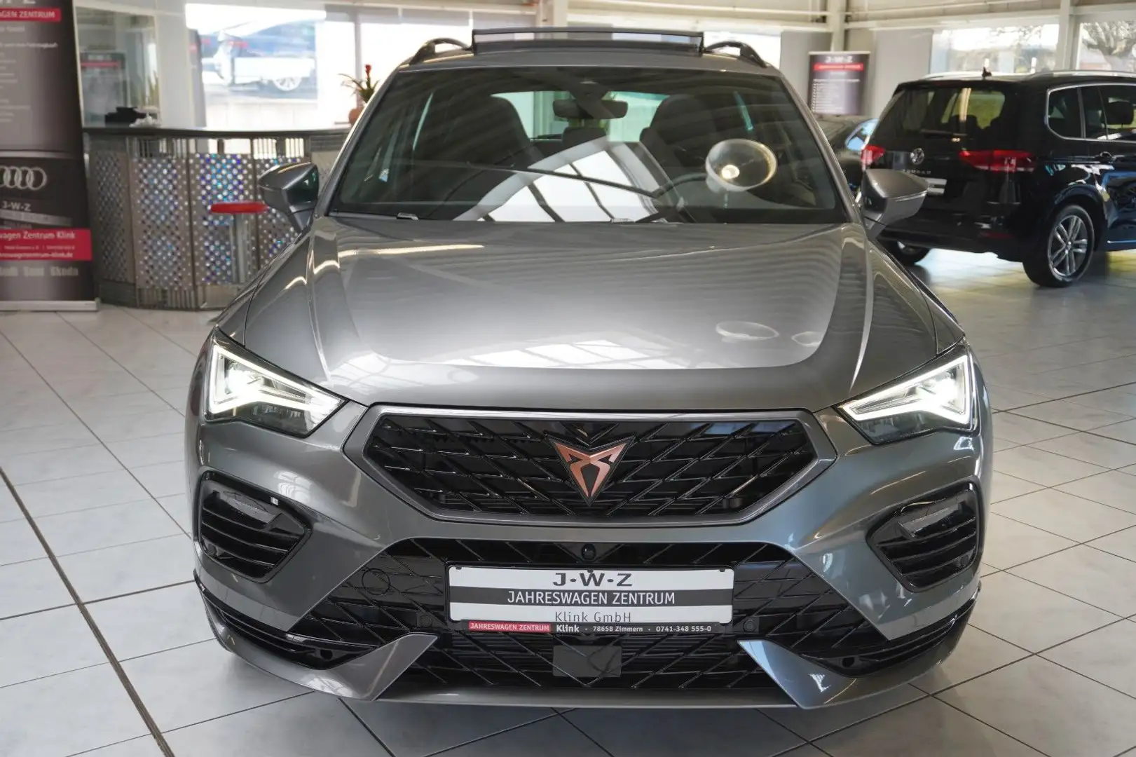 CUPRA Ateca 1.5 TSI DSG*AHK*PANO*ACC*LED*5JGARANTIE Grau - 2