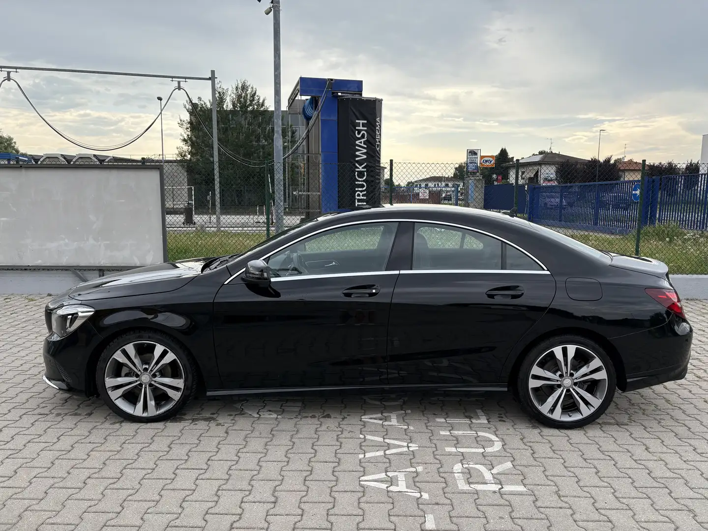 Mercedes-Benz CLA 180 cdi Premium - 2
